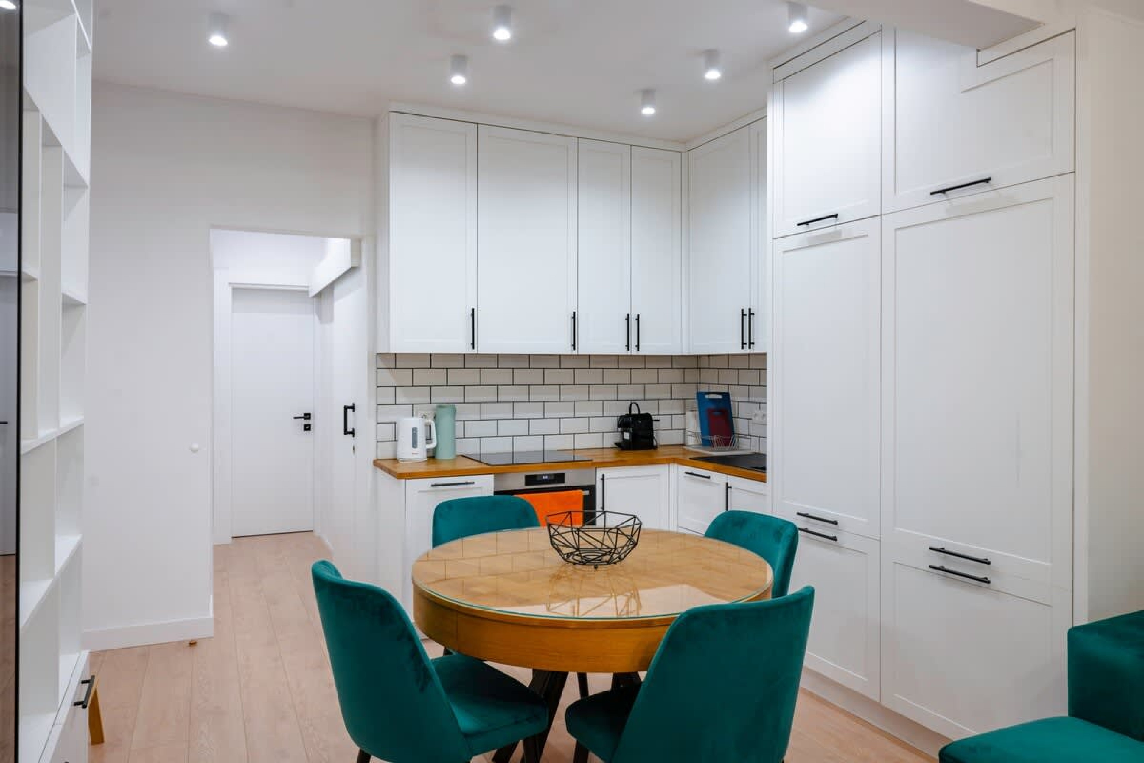 Sunny Stylish Apartment in Sofia - Photo 14