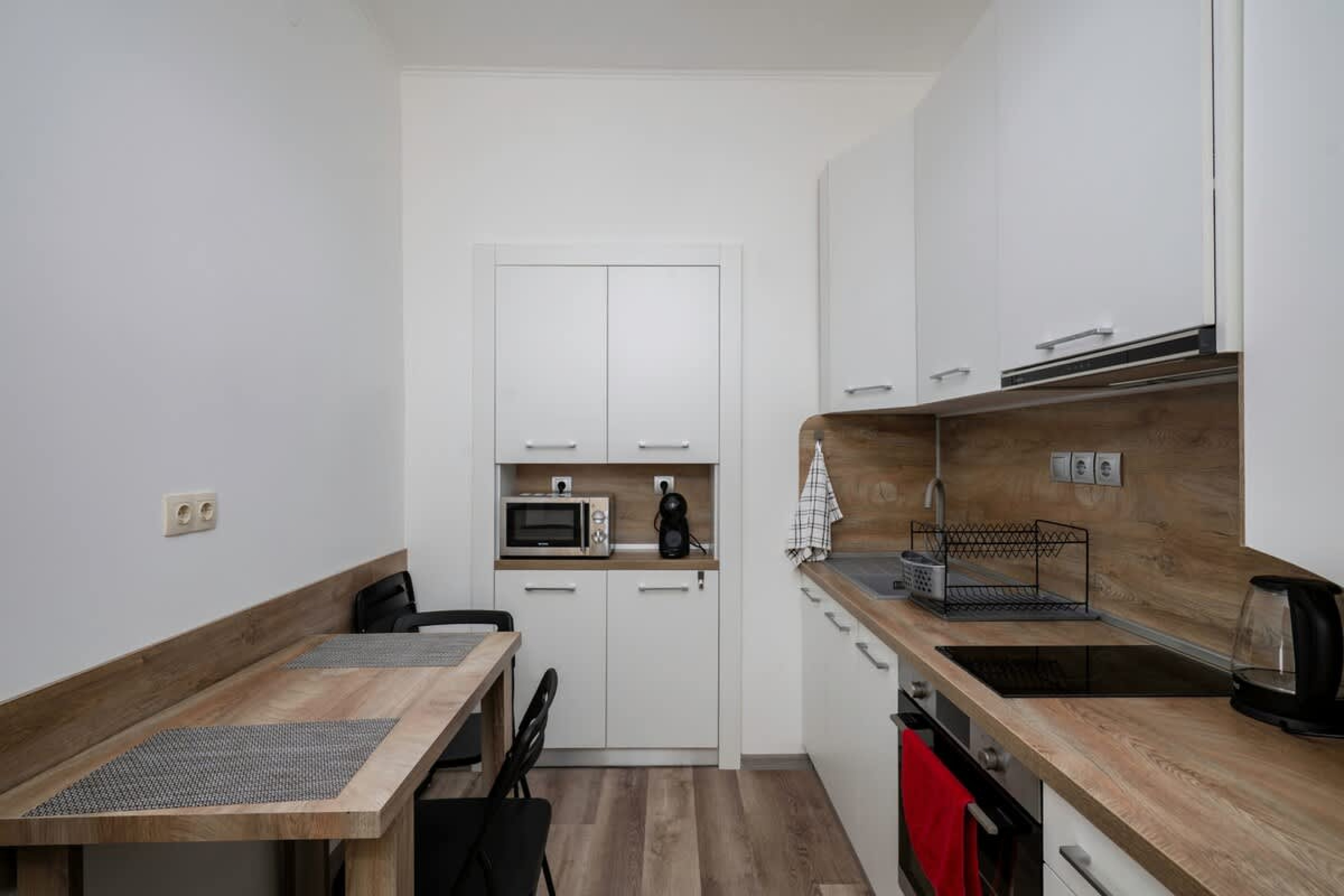 Scoutaround White Logo