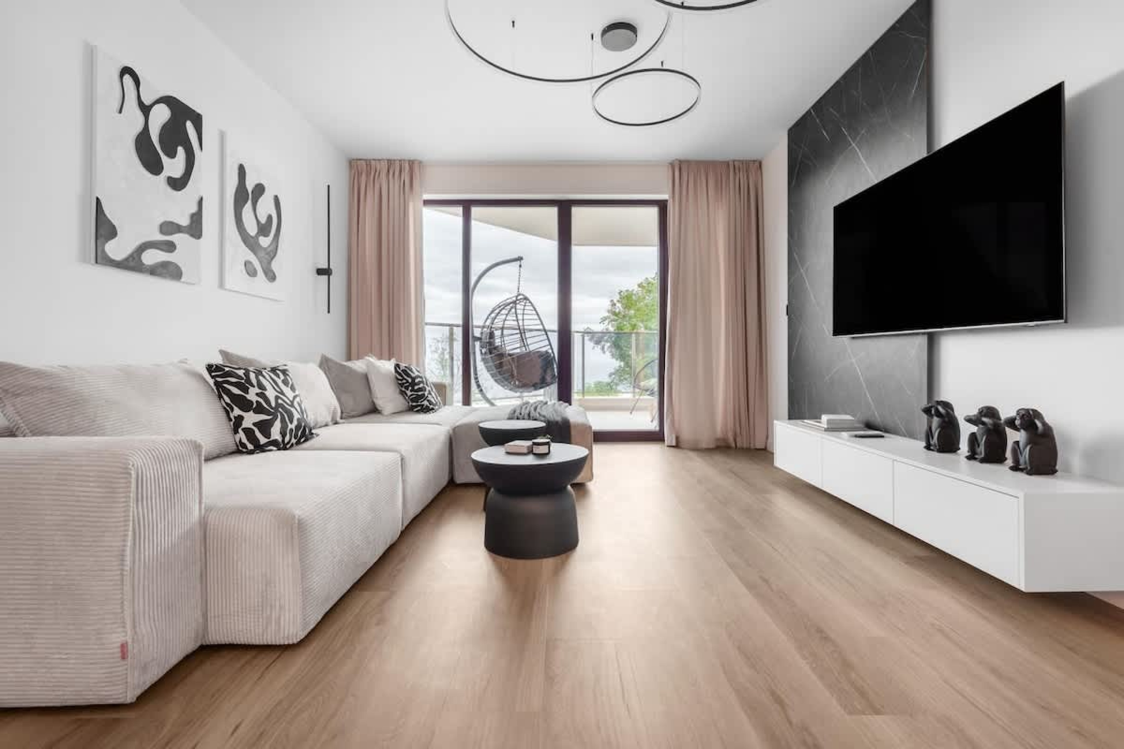 Scoutaround White Logo