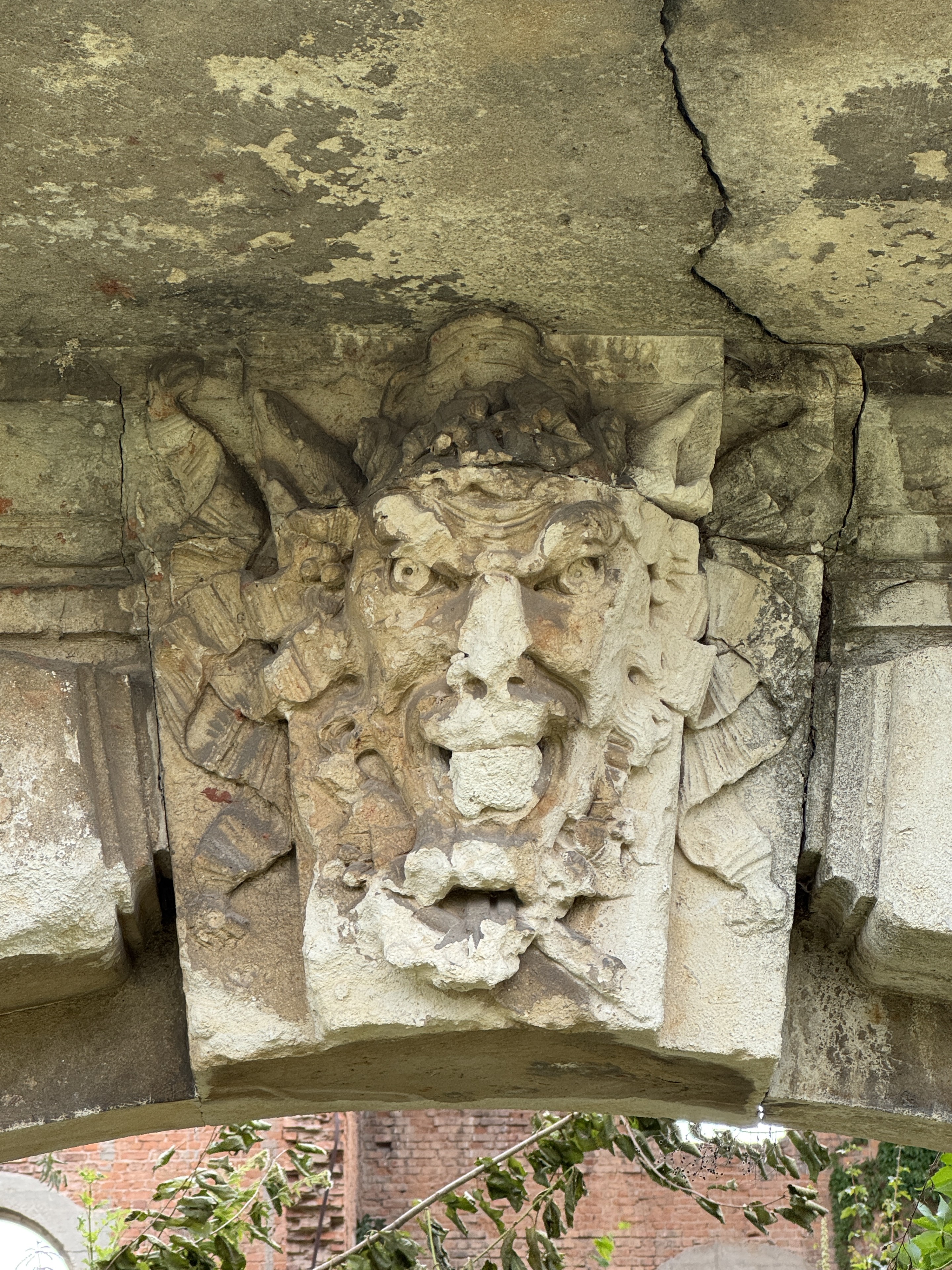 Scoutaround White Logo