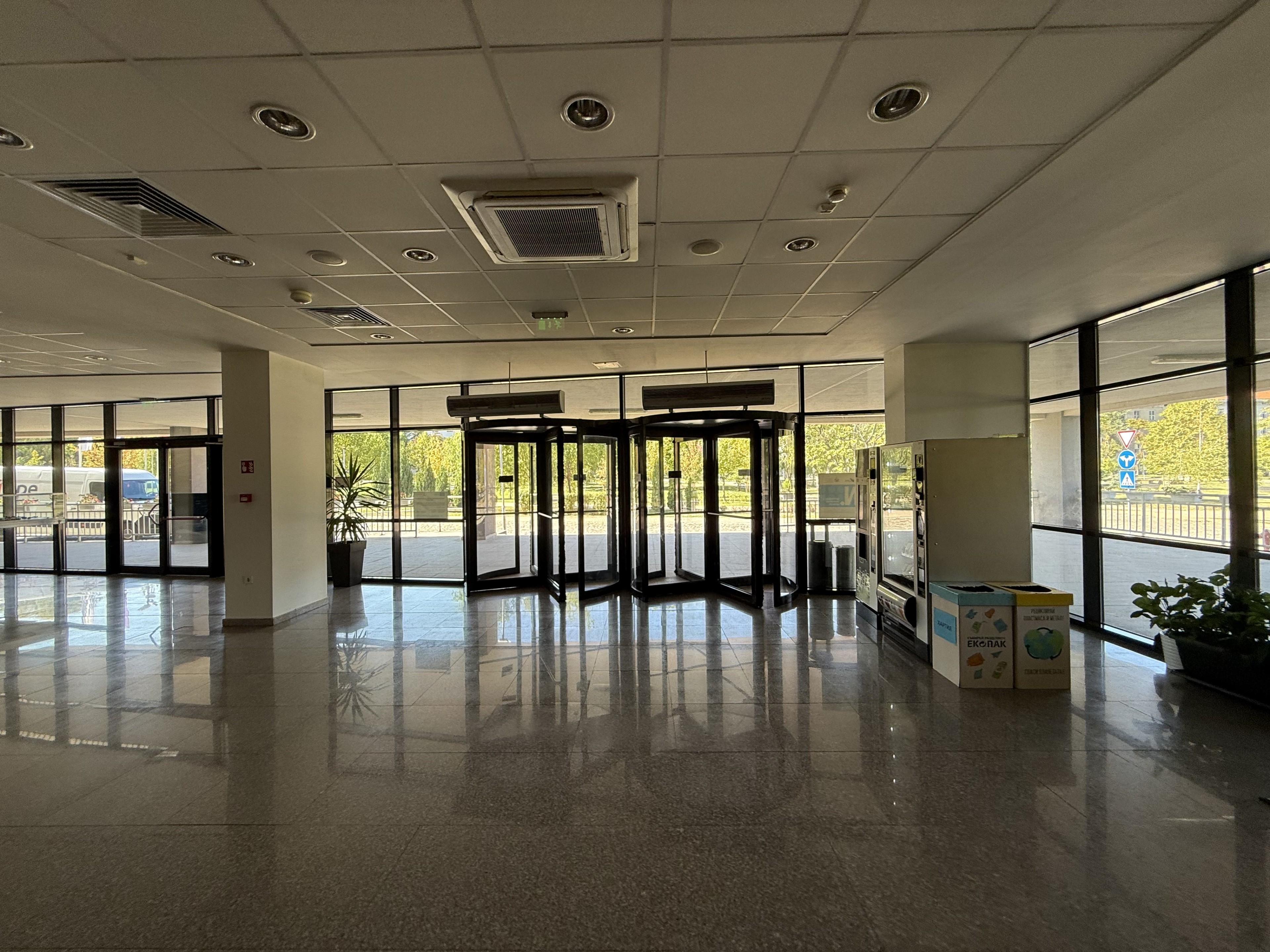 Scoutaround White Logo