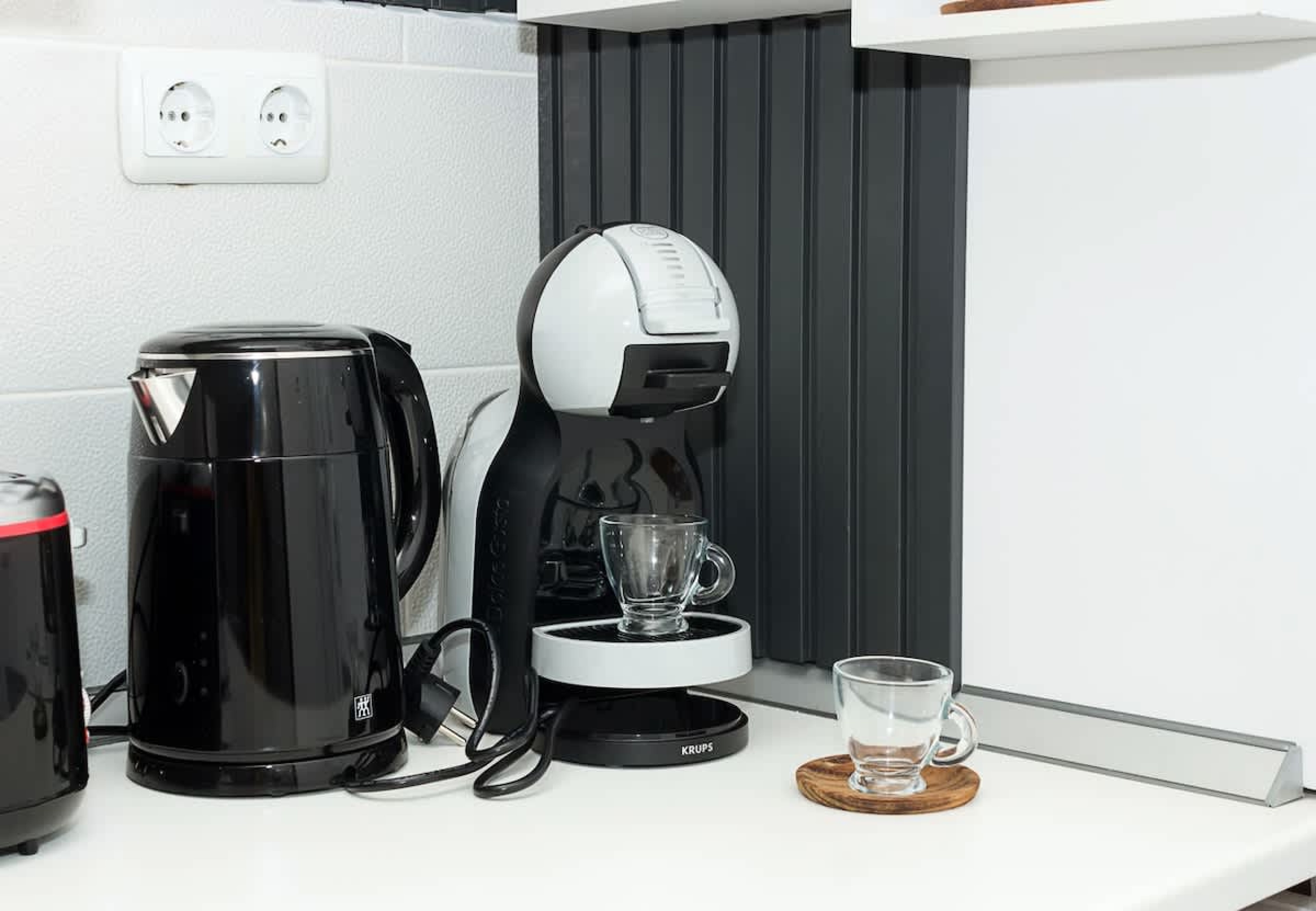 Scoutaround White Logo