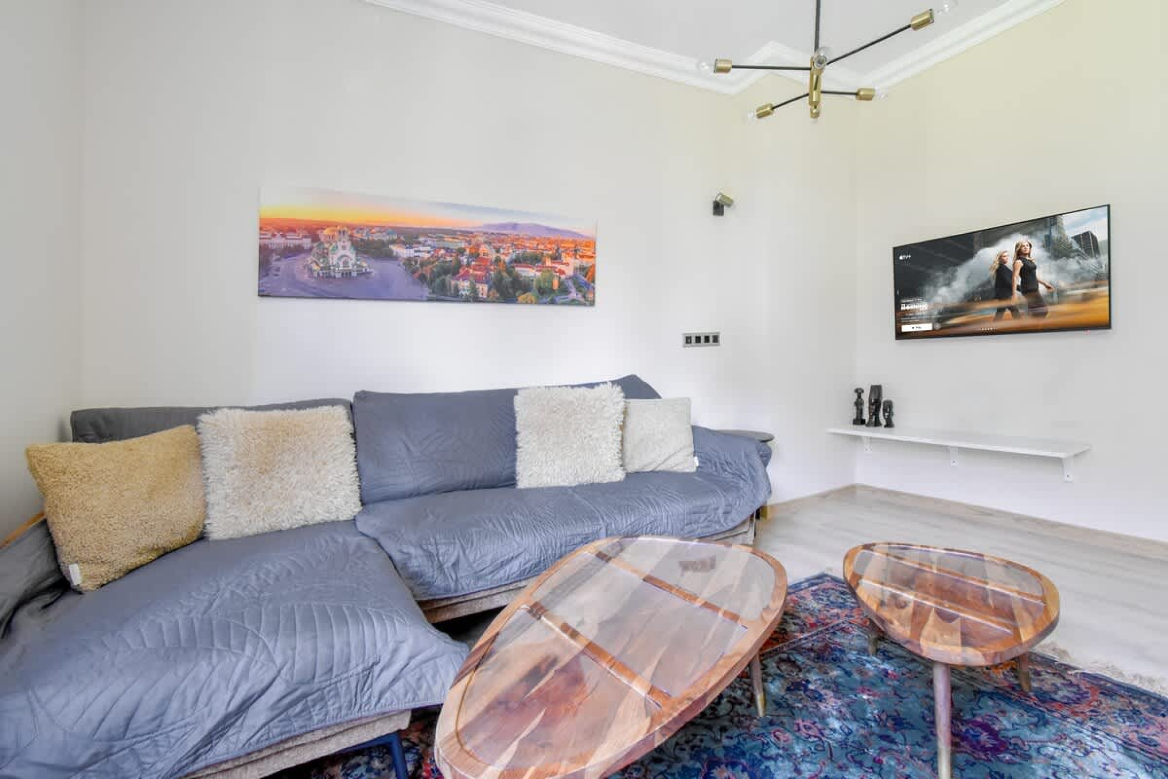 Scoutaround White Logo