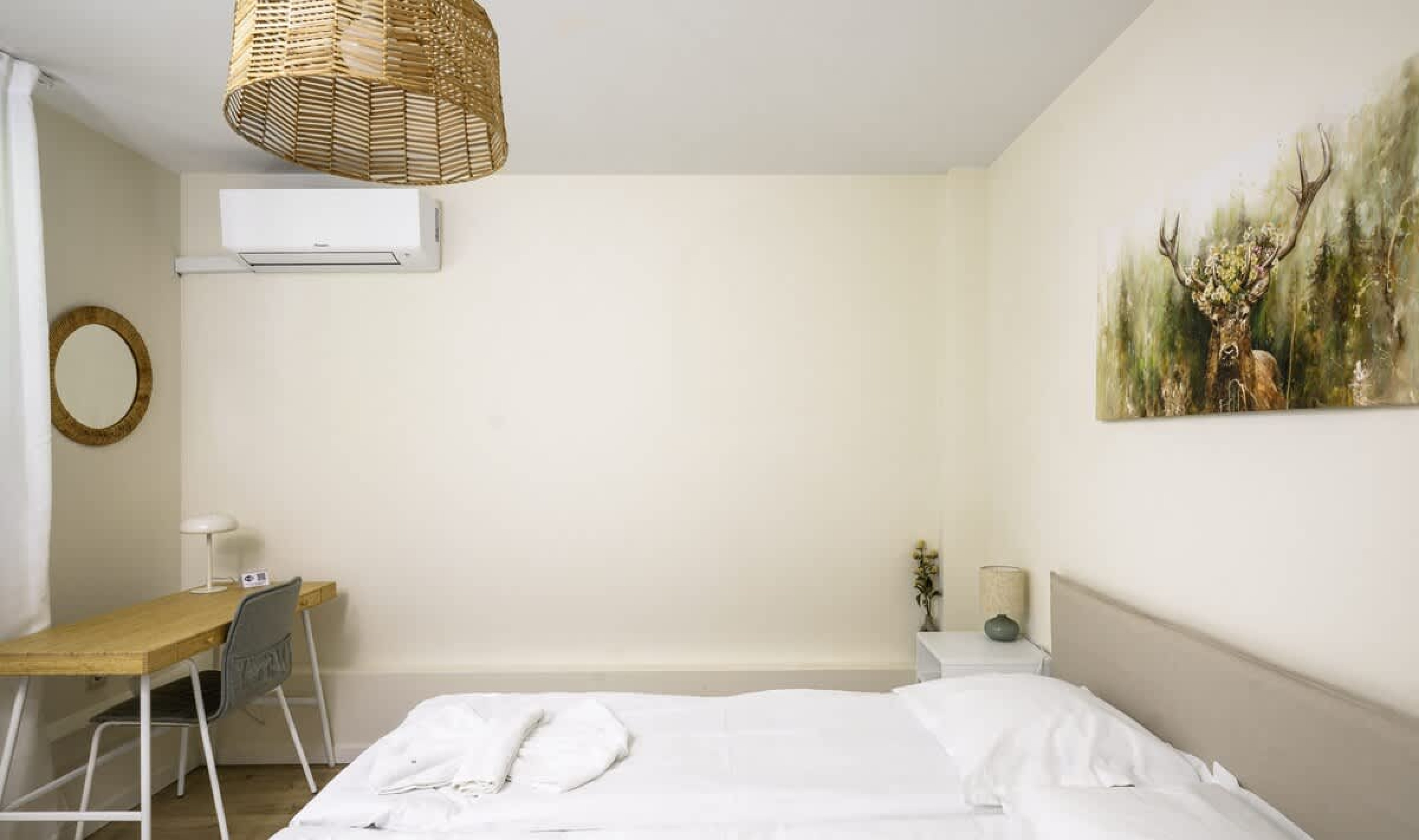 Scoutaround White Logo