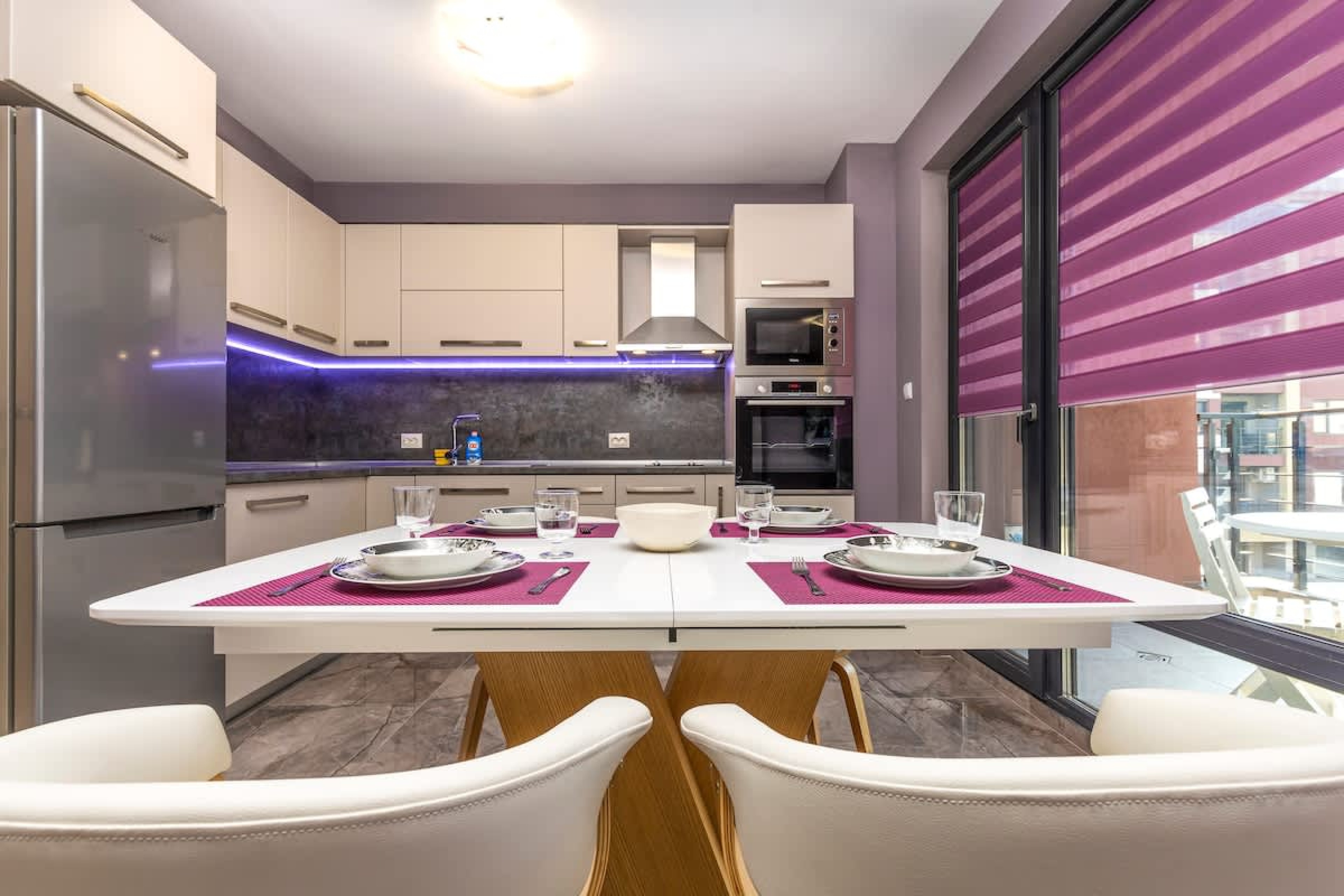 Scoutaround White Logo