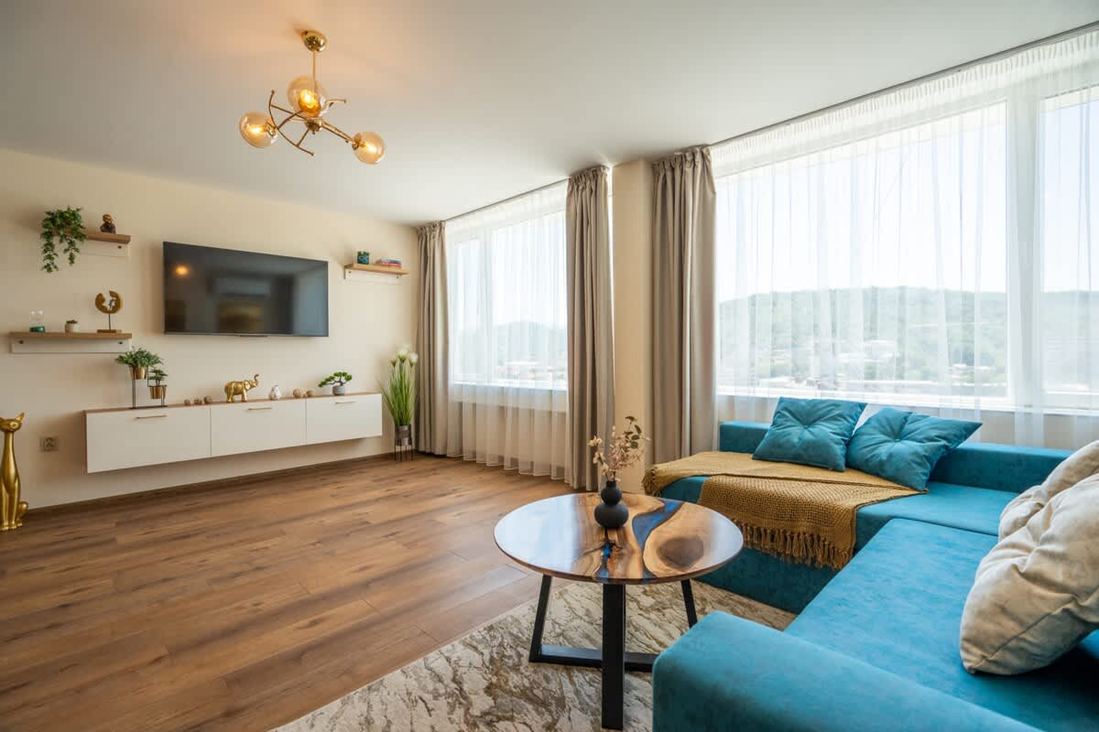 Scoutaround White Logo