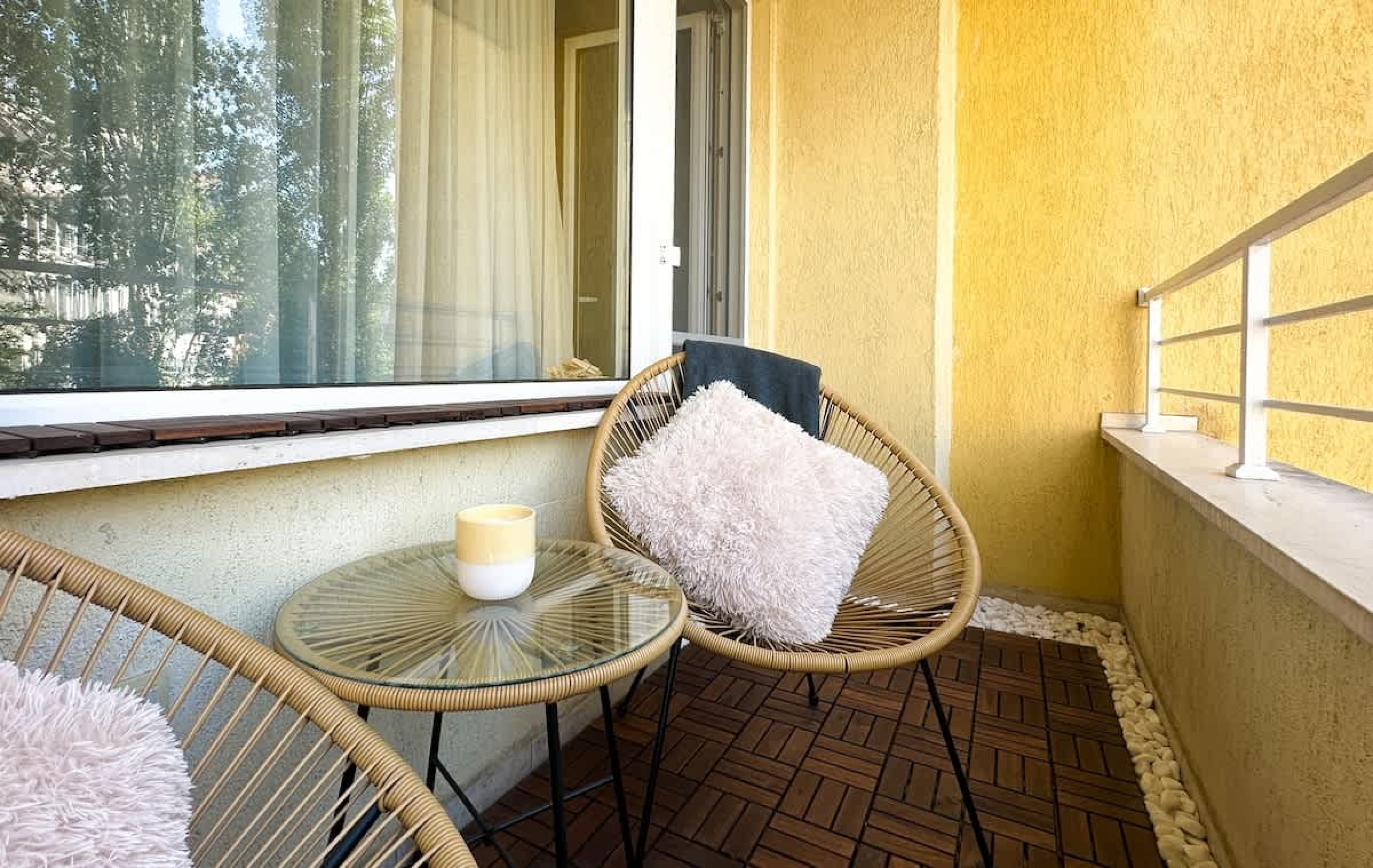 Scoutaround White Logo