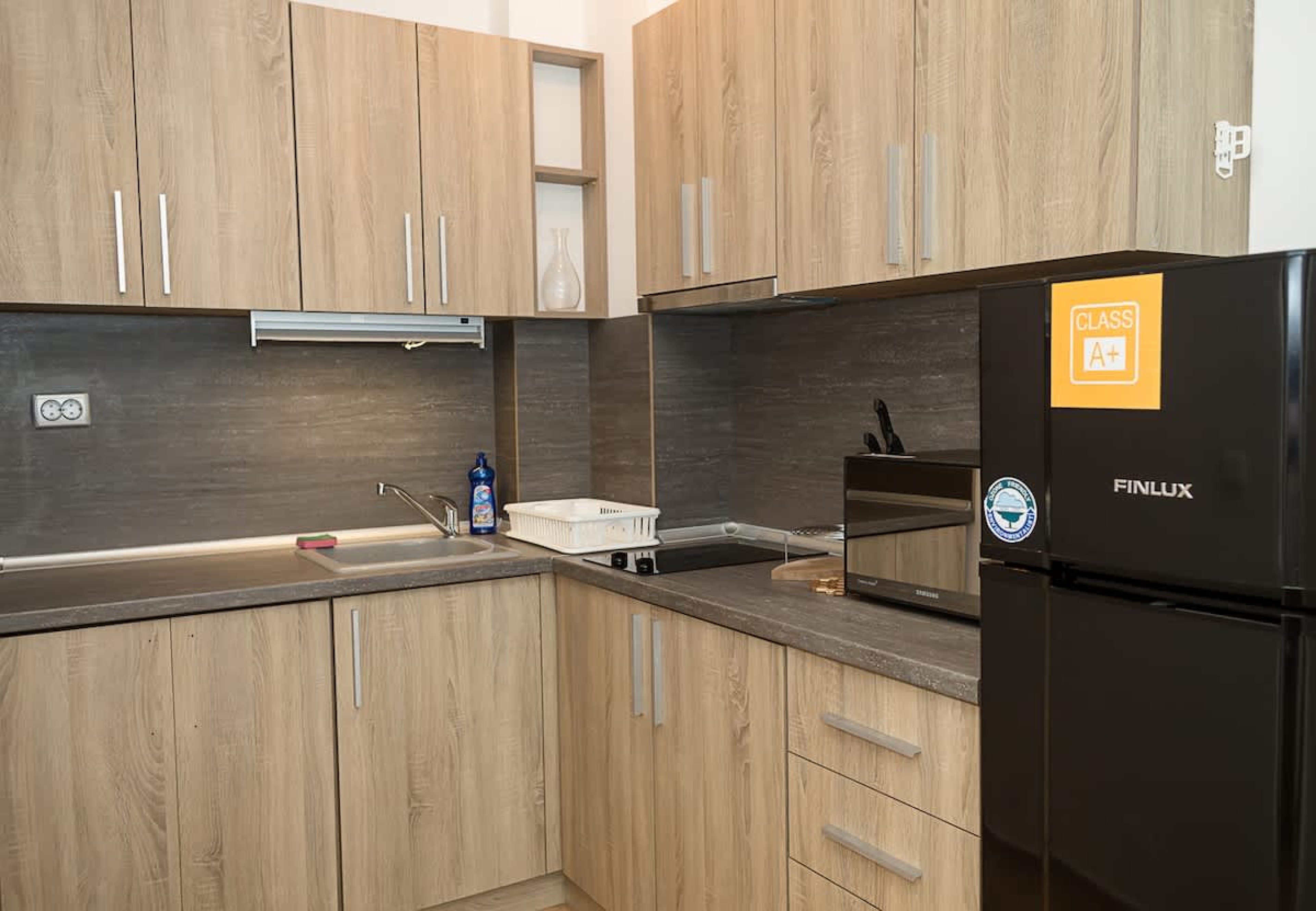 Scoutaround White Logo