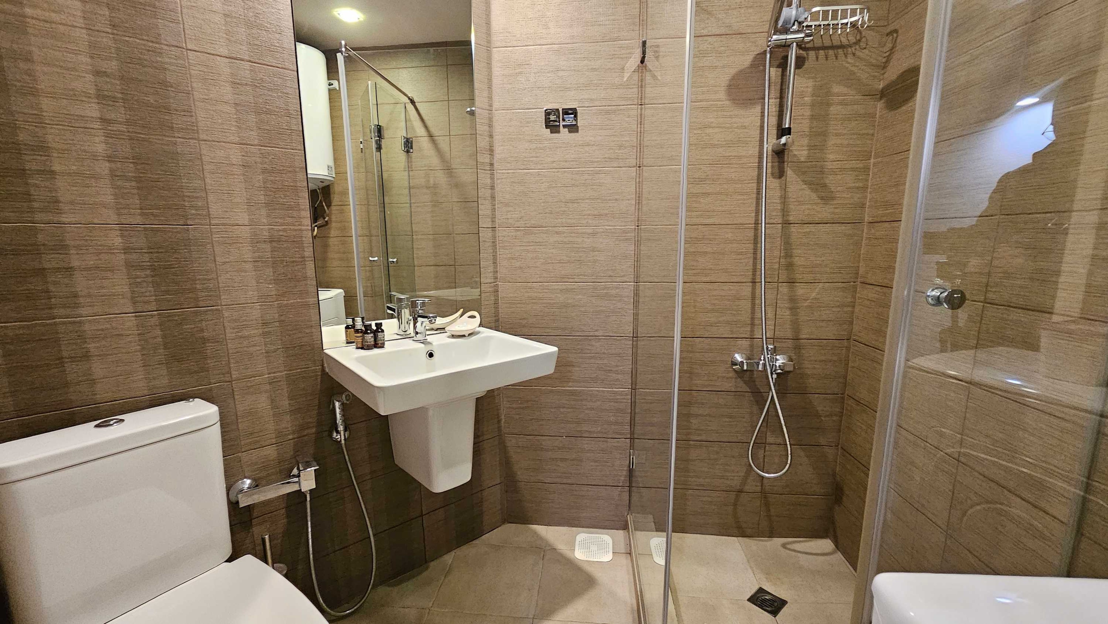 Scoutaround White Logo