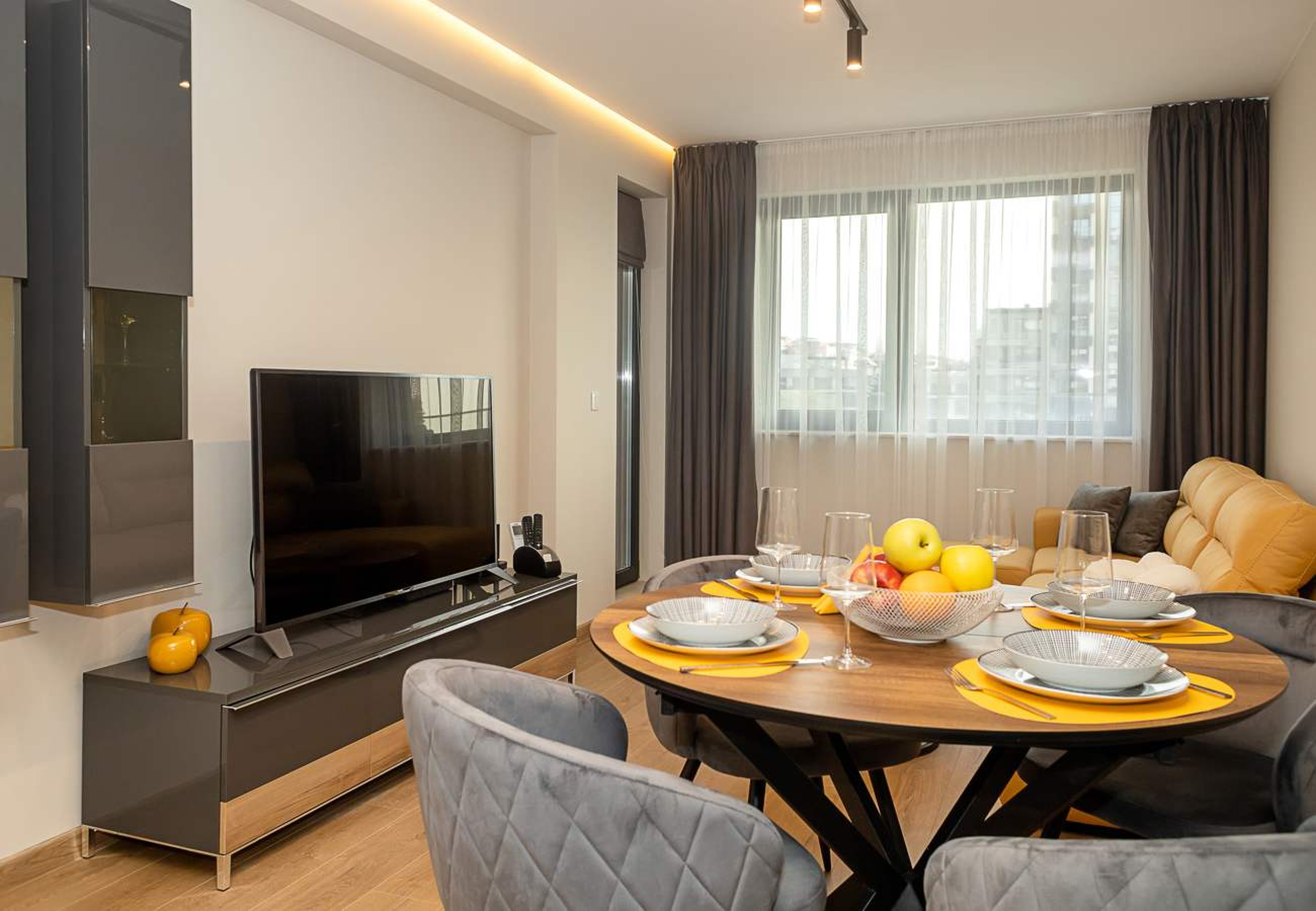 Scoutaround White Logo