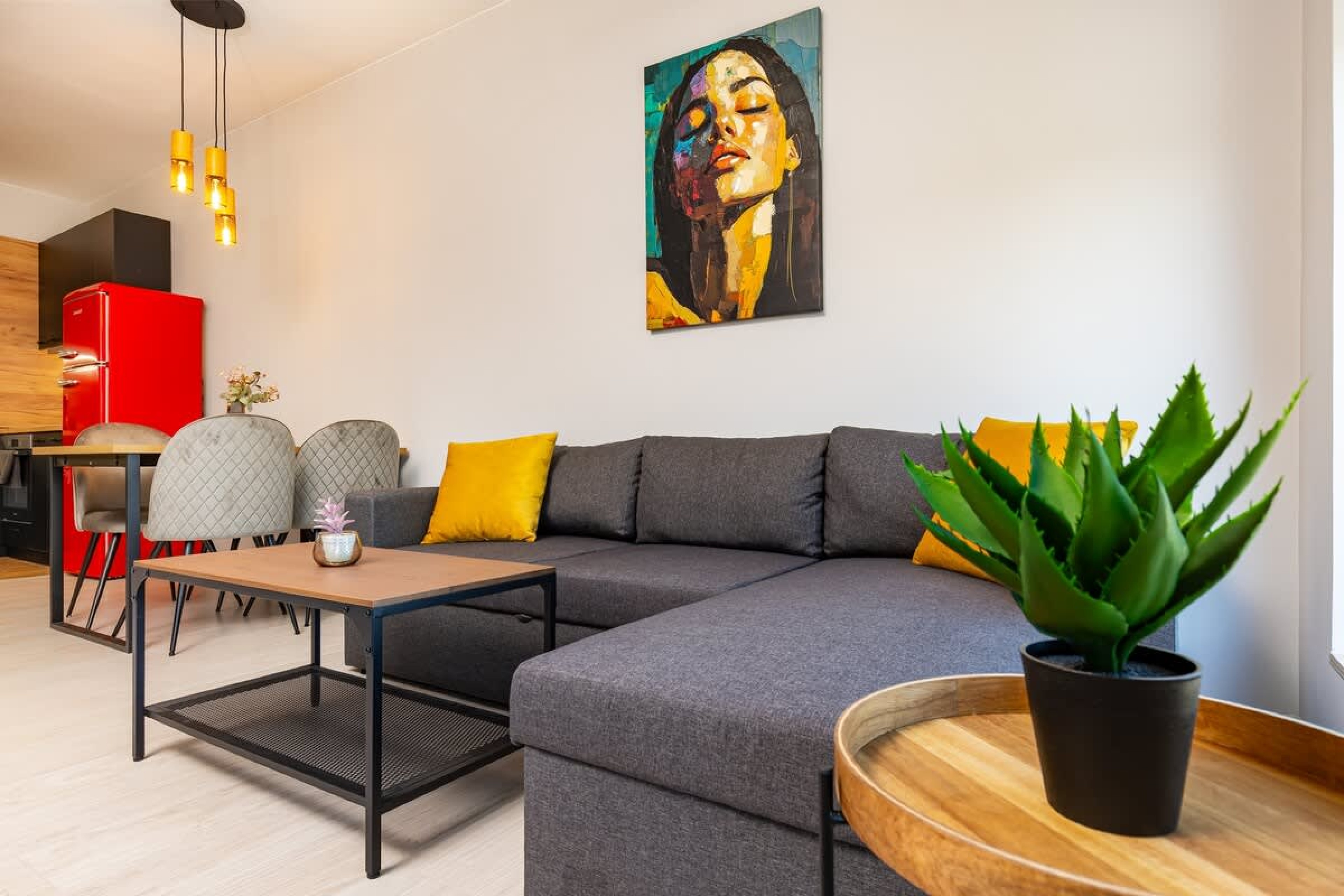 Scoutaround White Logo