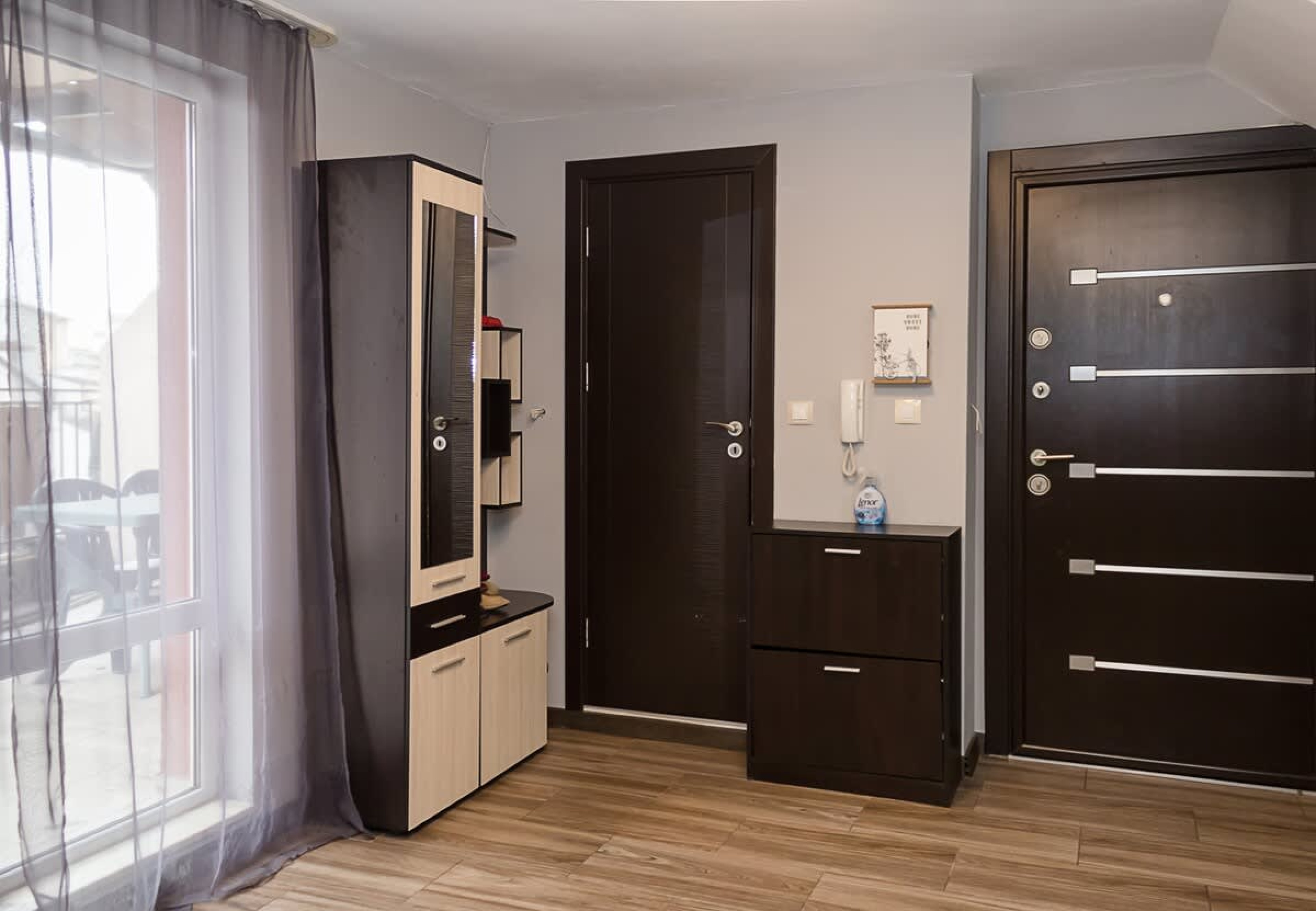 Scoutaround White Logo