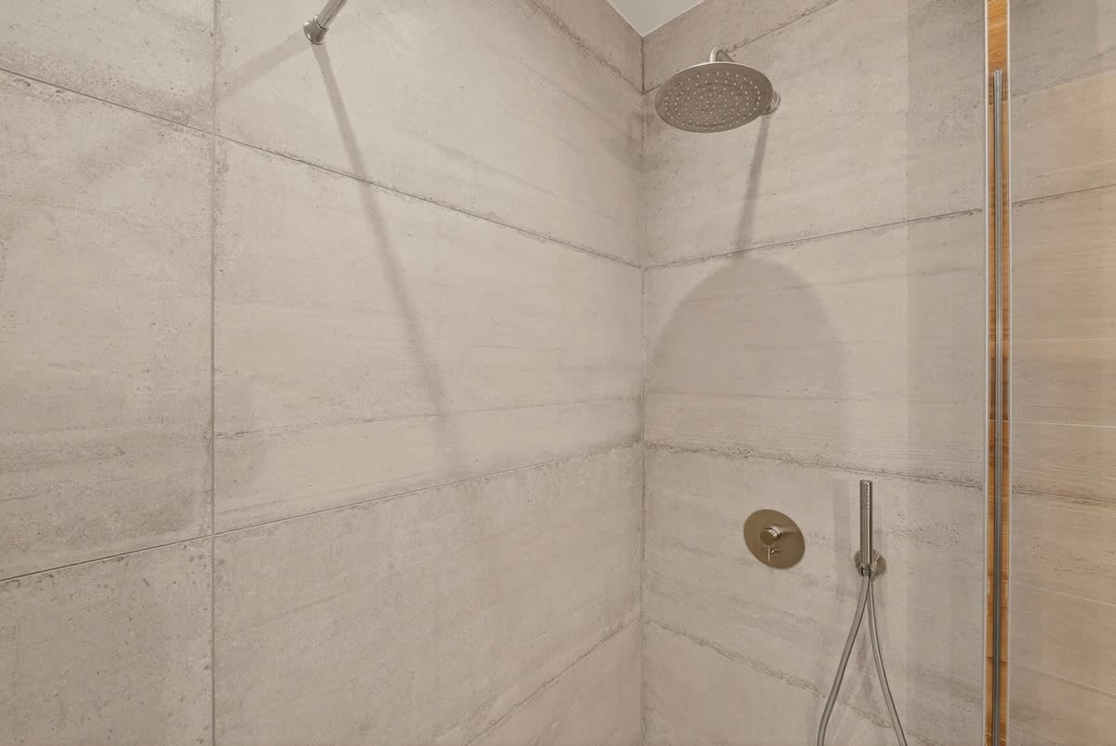 Scoutaround White Logo