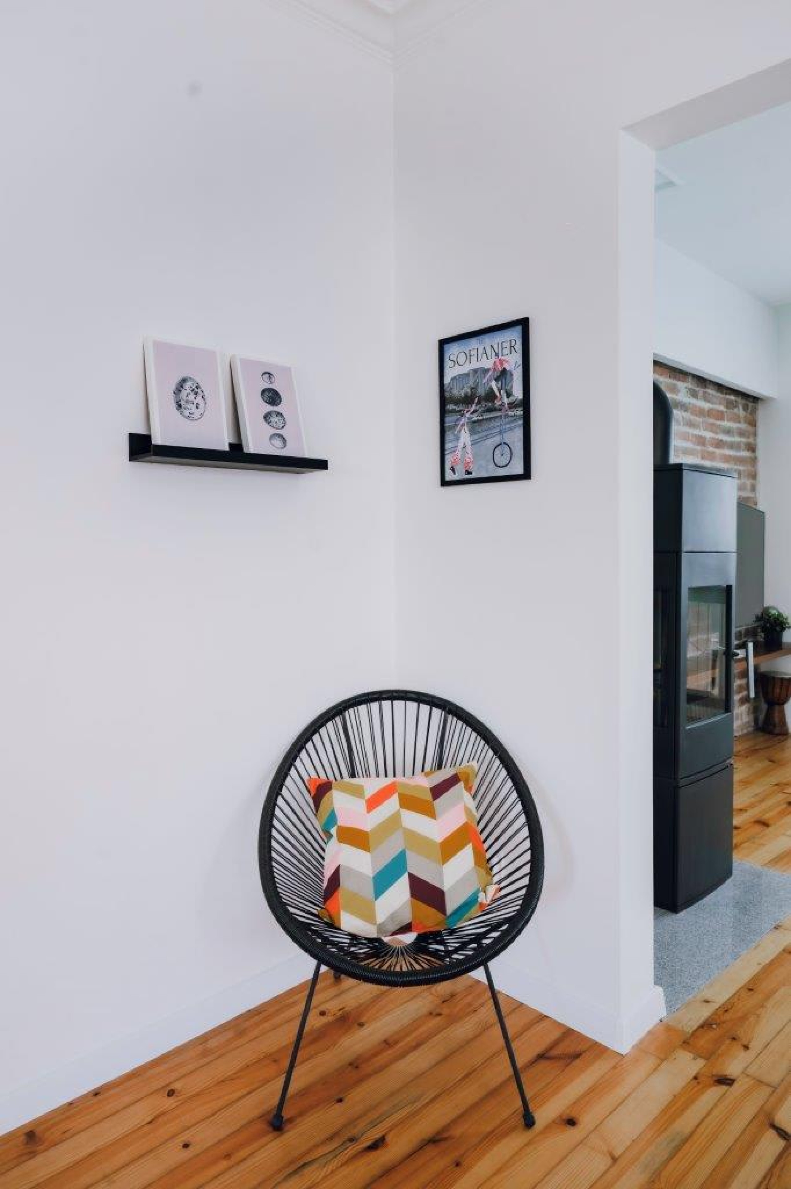 Scoutaround White Logo