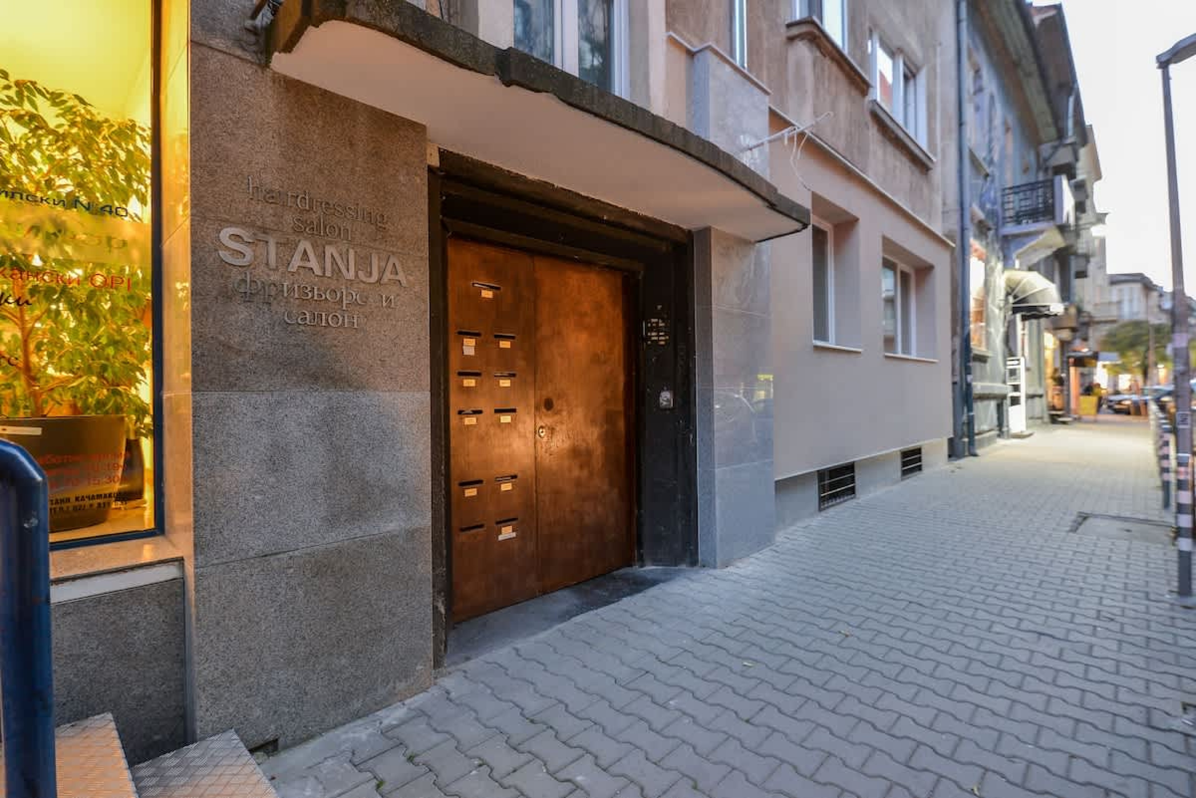 Extravaganzzo - Super Central One Bedroom Modern - Photo 28