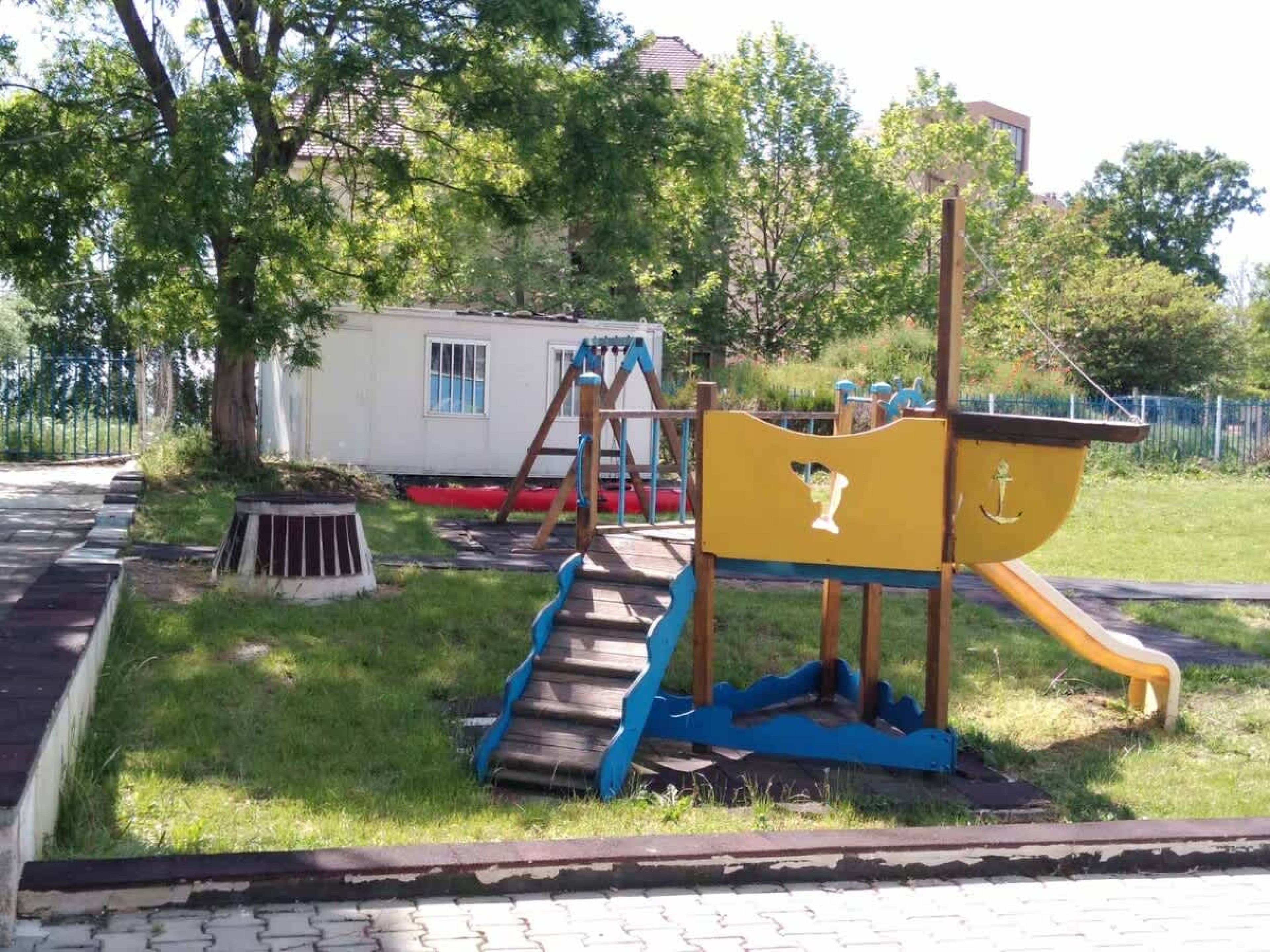 The Blue Studio  In a complex next to the beach - Photo 12