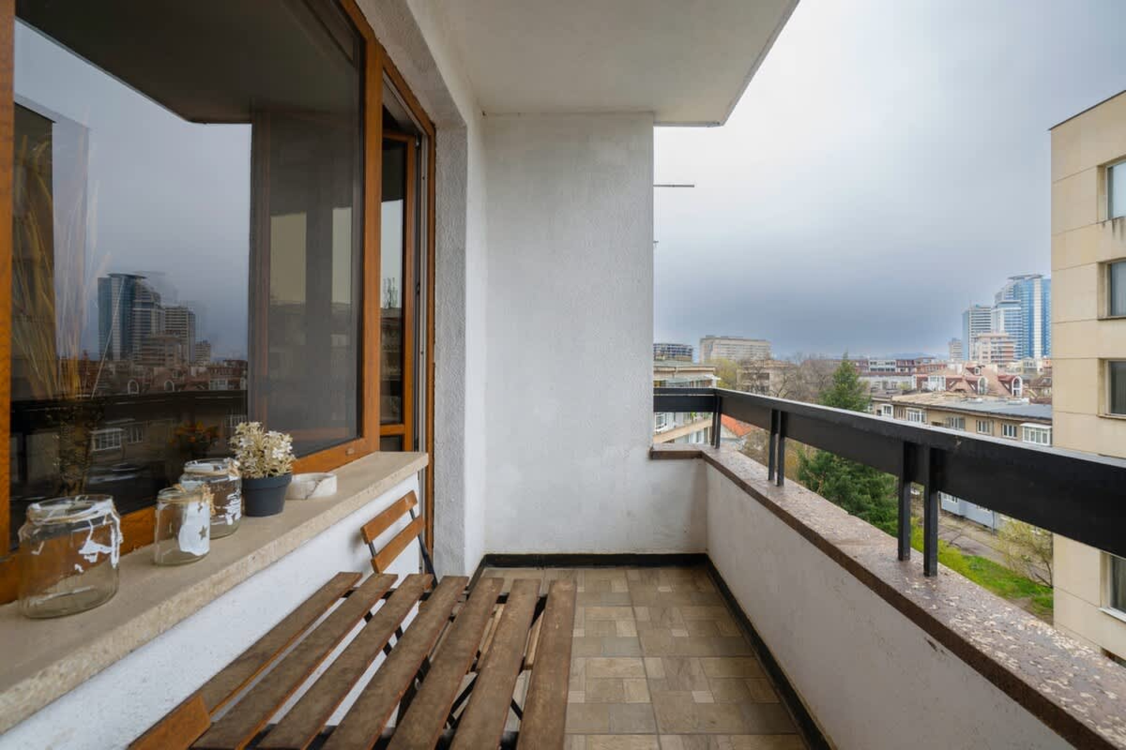 The Cosmopolitan Shine 1-BDR Pet-Friendly Flat - Photo 15