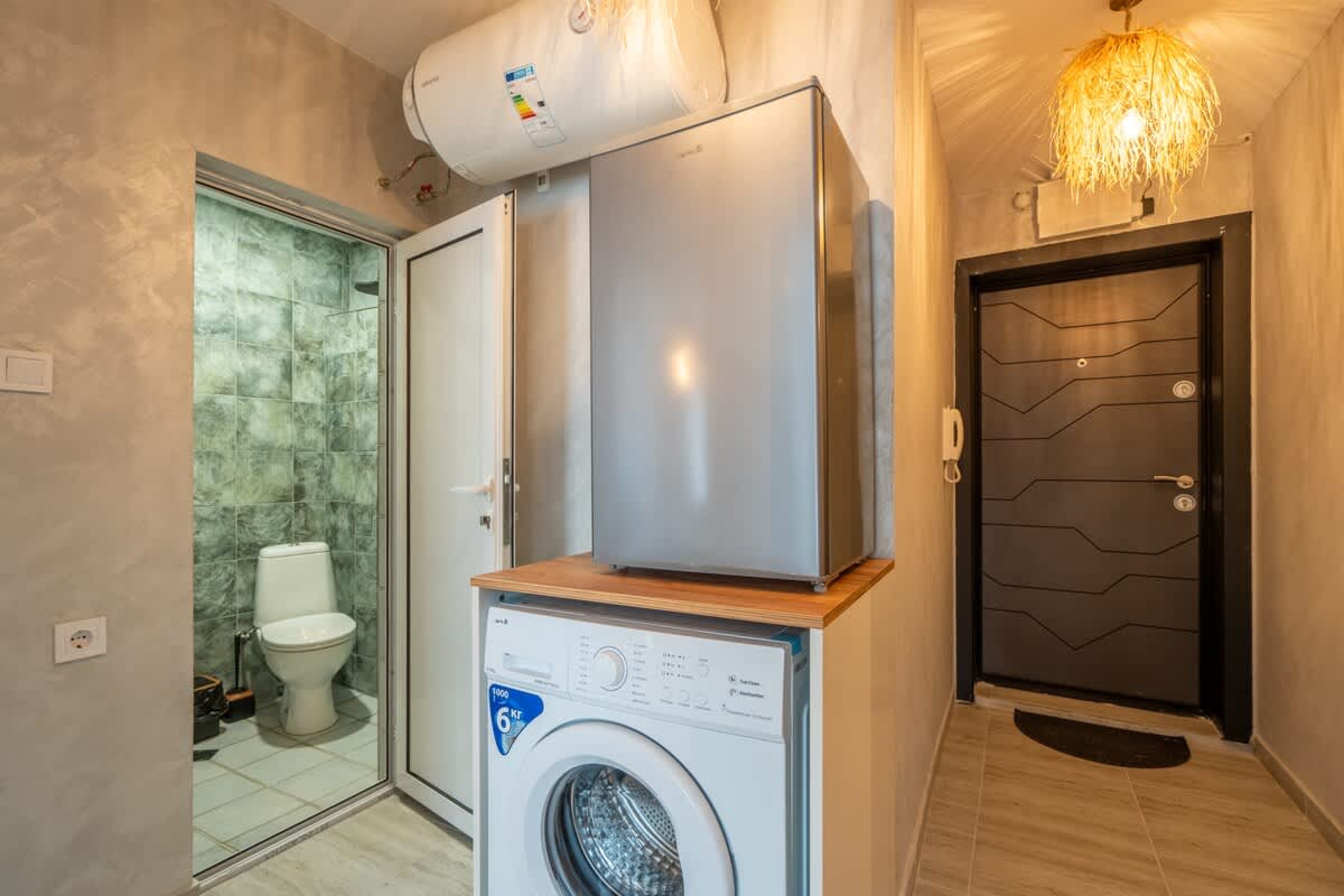 Scoutaround White Logo