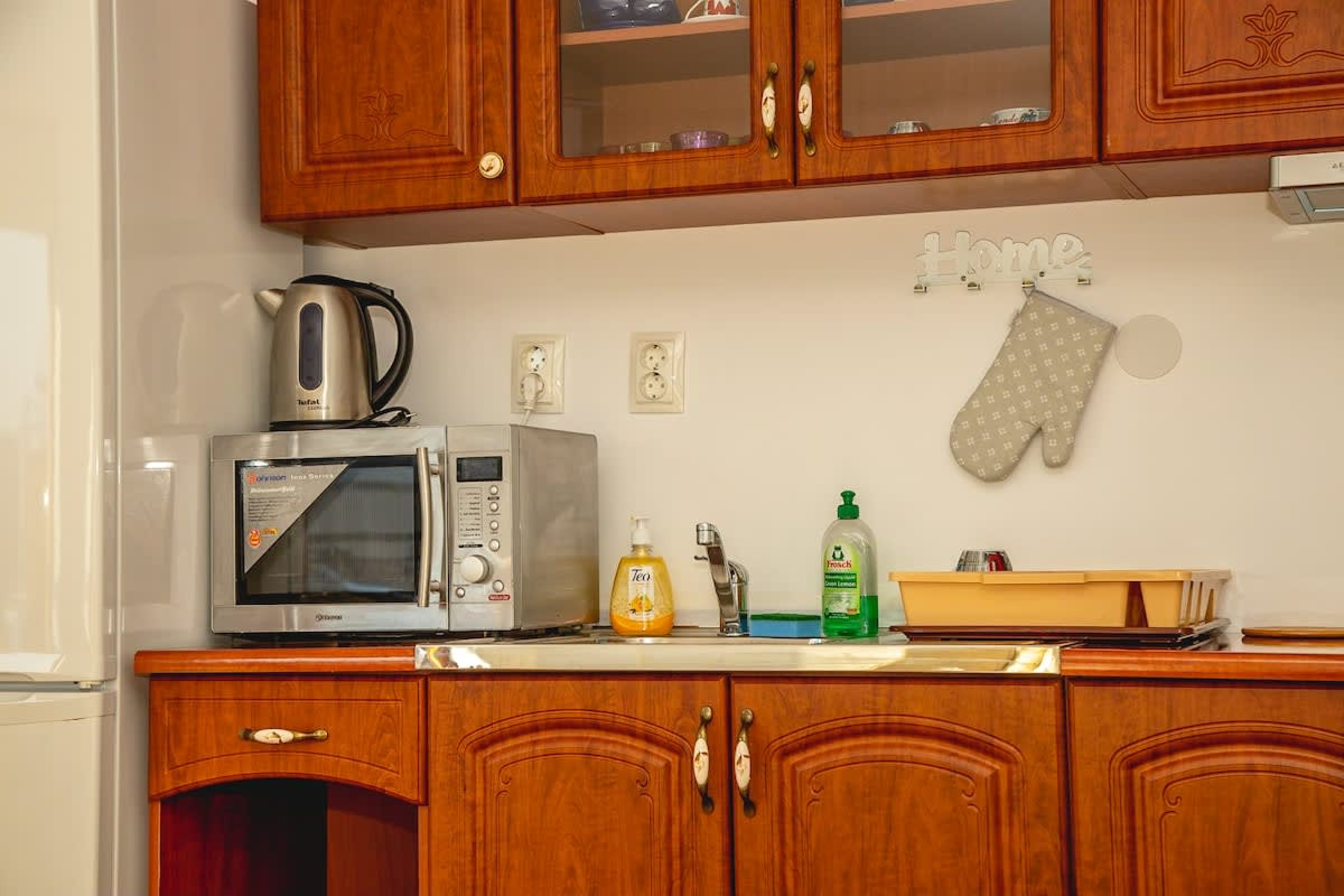 Scoutaround White Logo