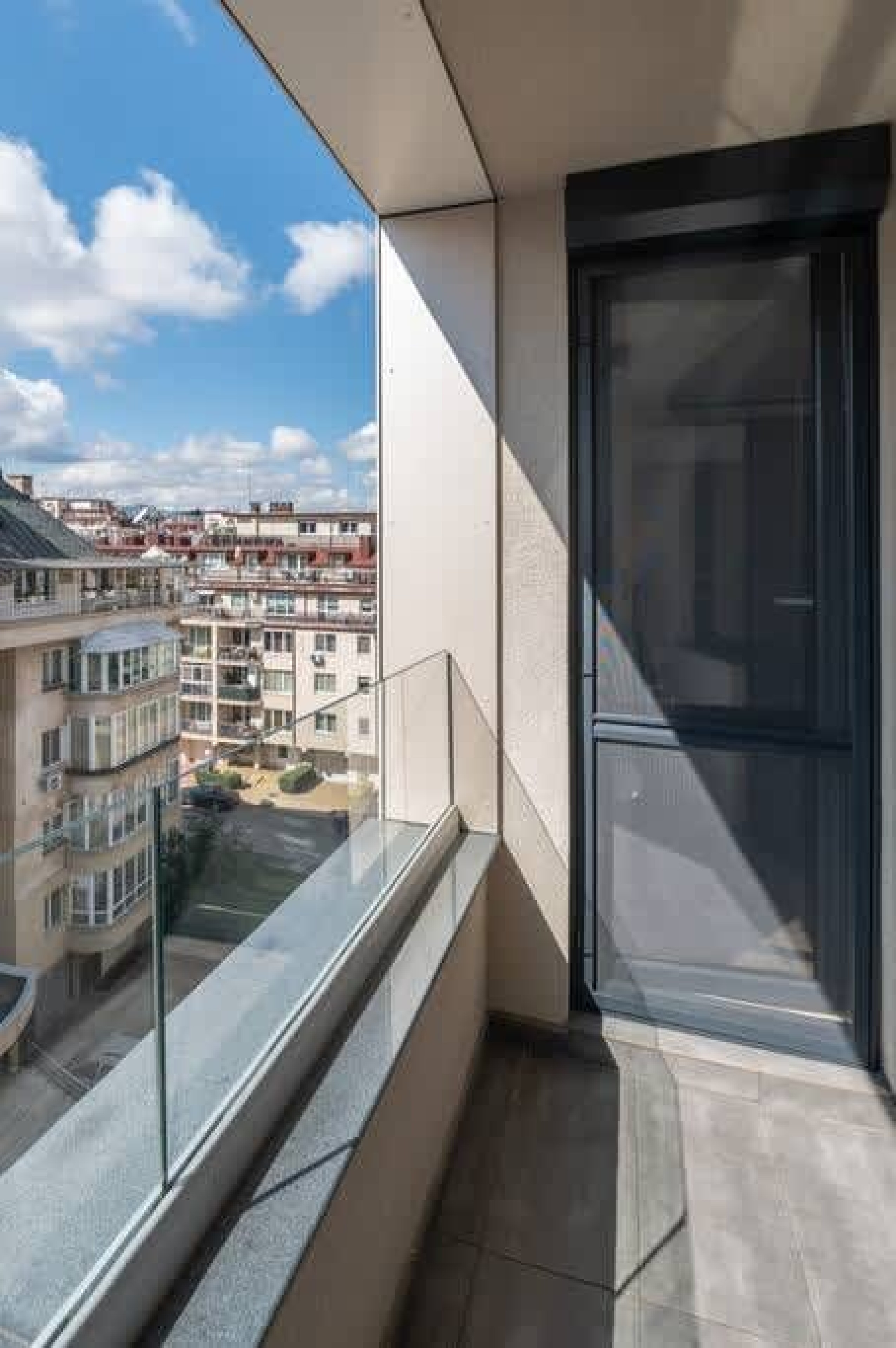 Scoutaround White Logo