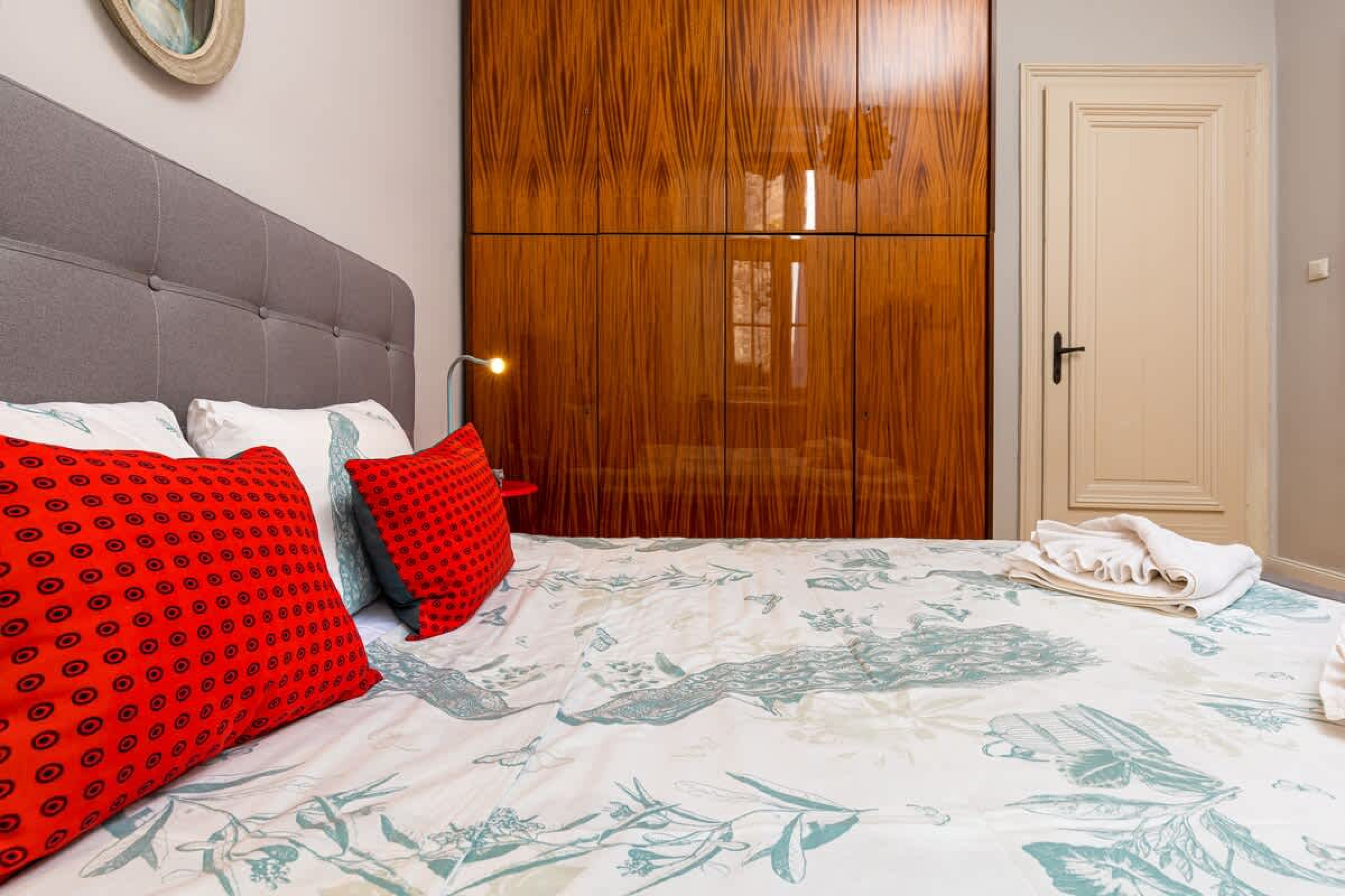 The Old Town Vintage 2-Bedroom Jewel - Photo 25