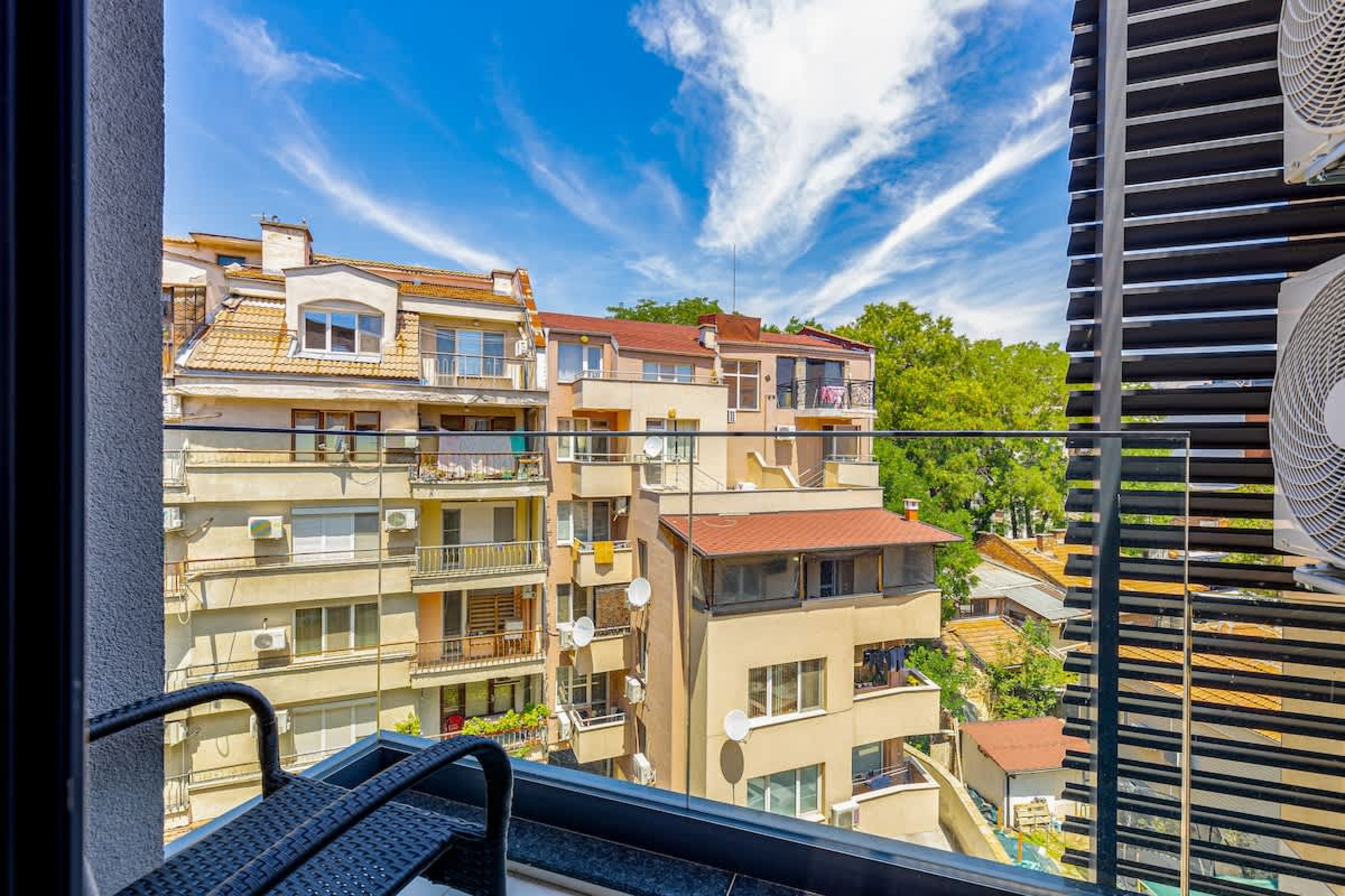 Scoutaround White Logo