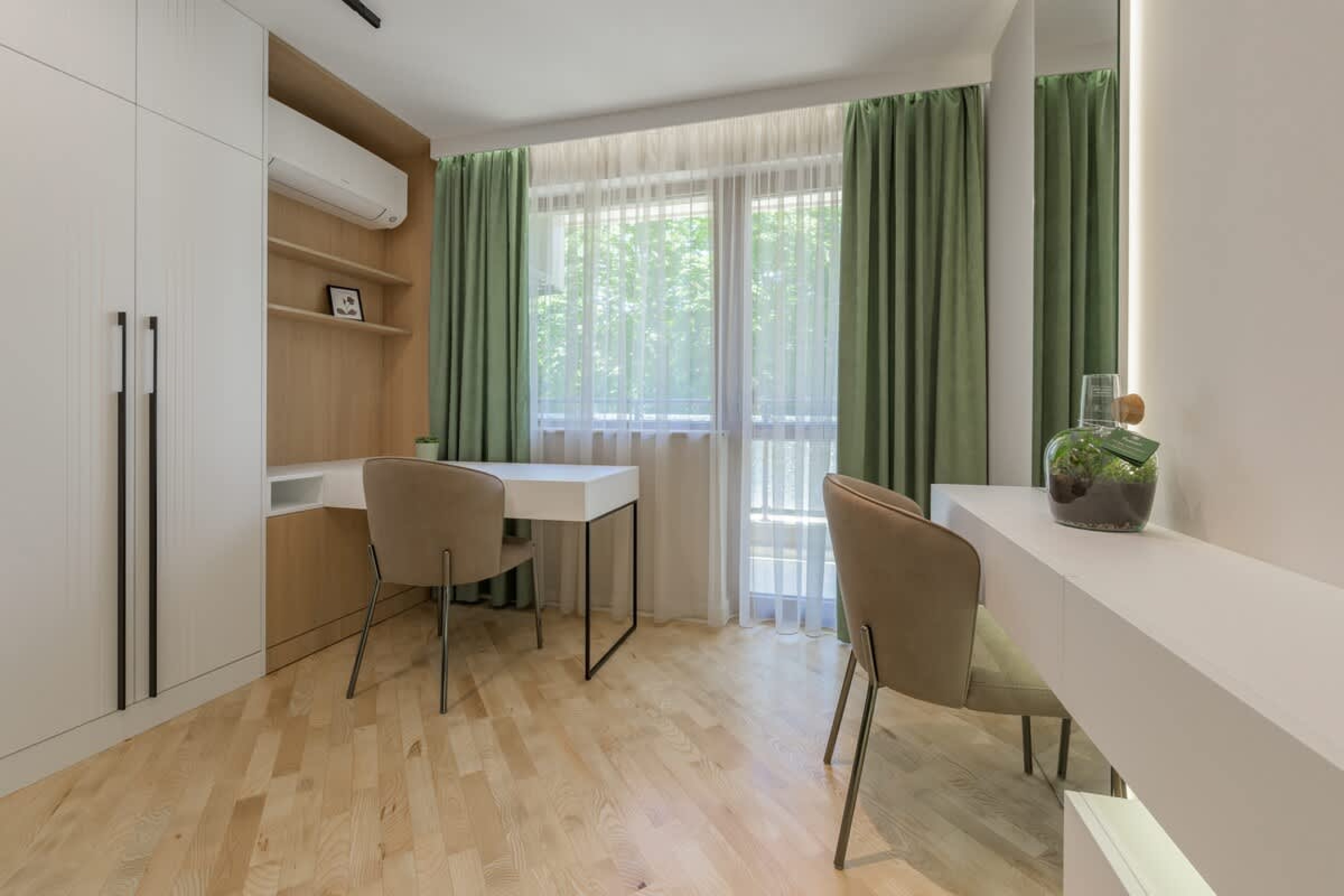 Scoutaround White Logo