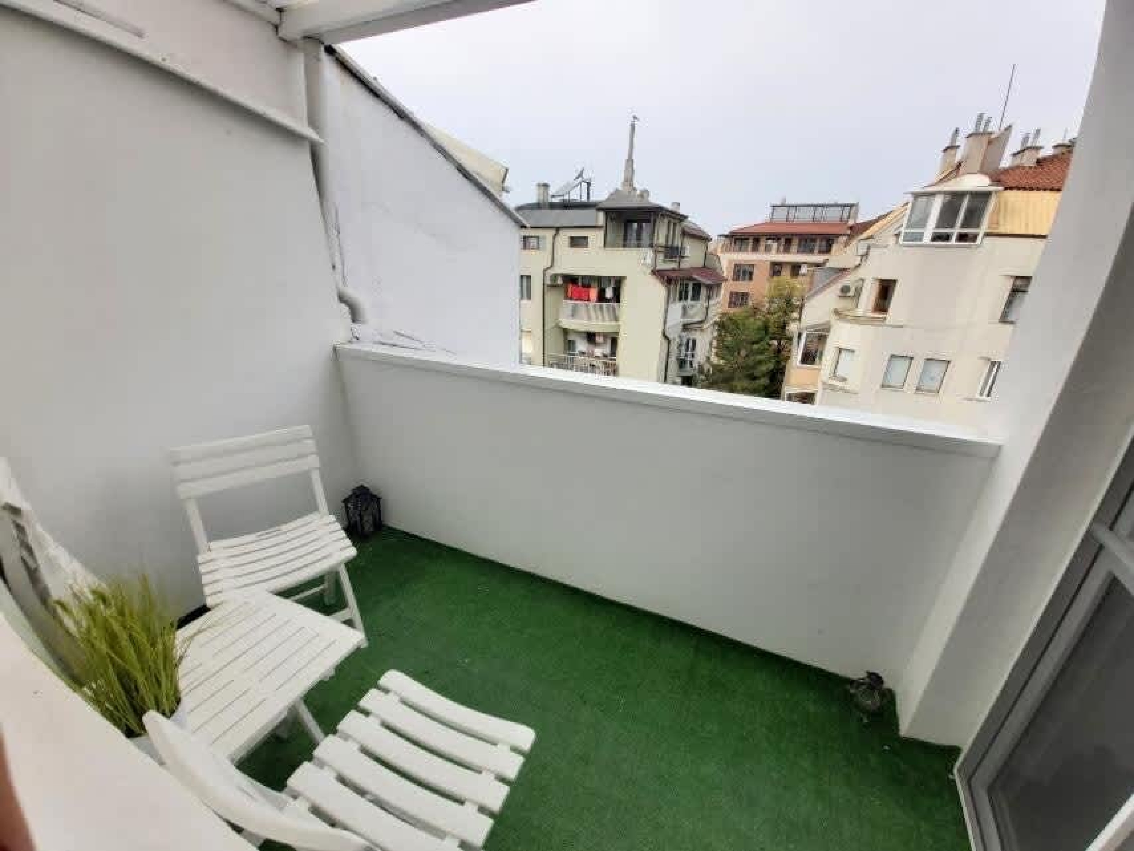 Scoutaround White Logo