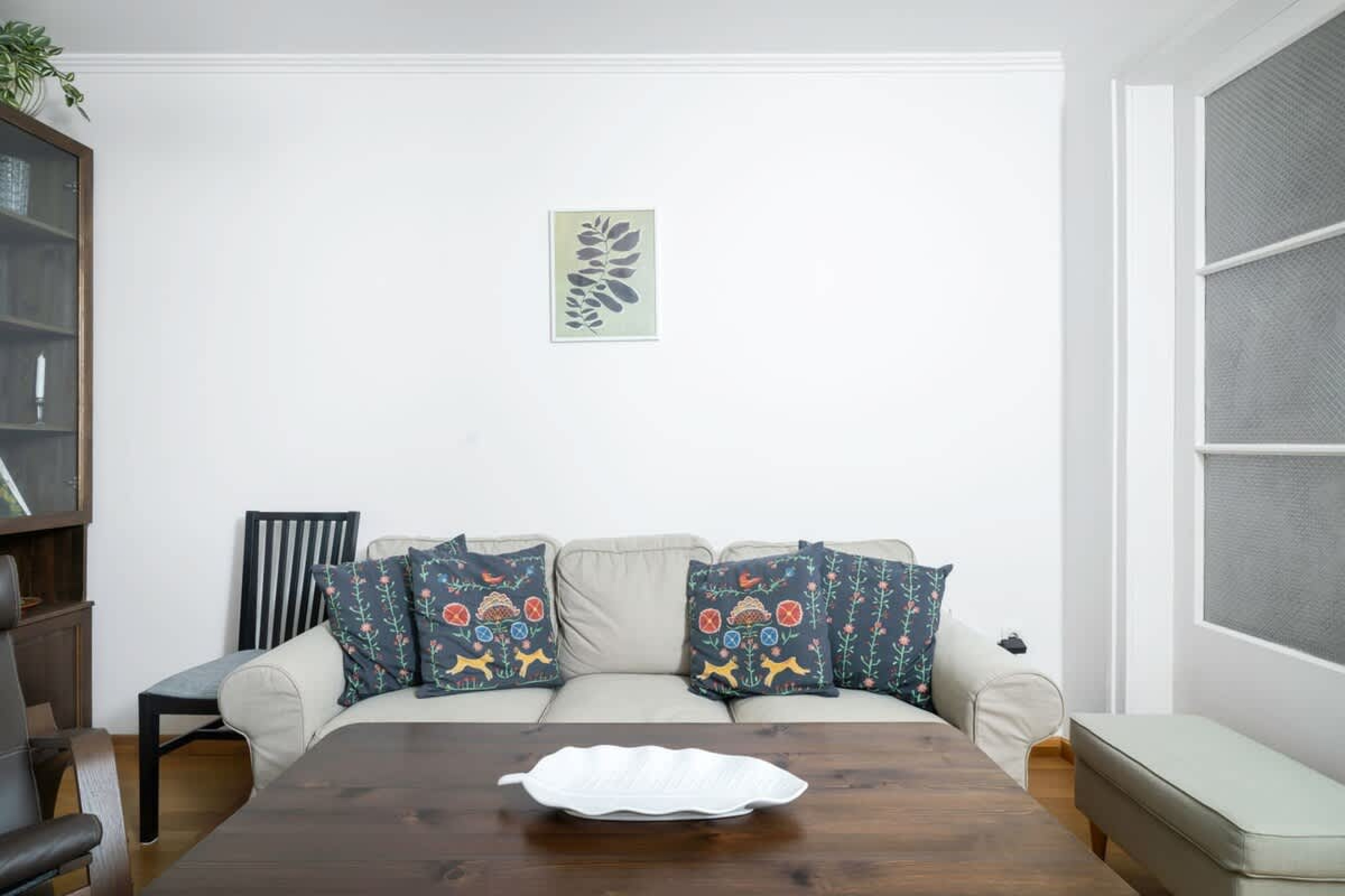 Scoutaround White Logo