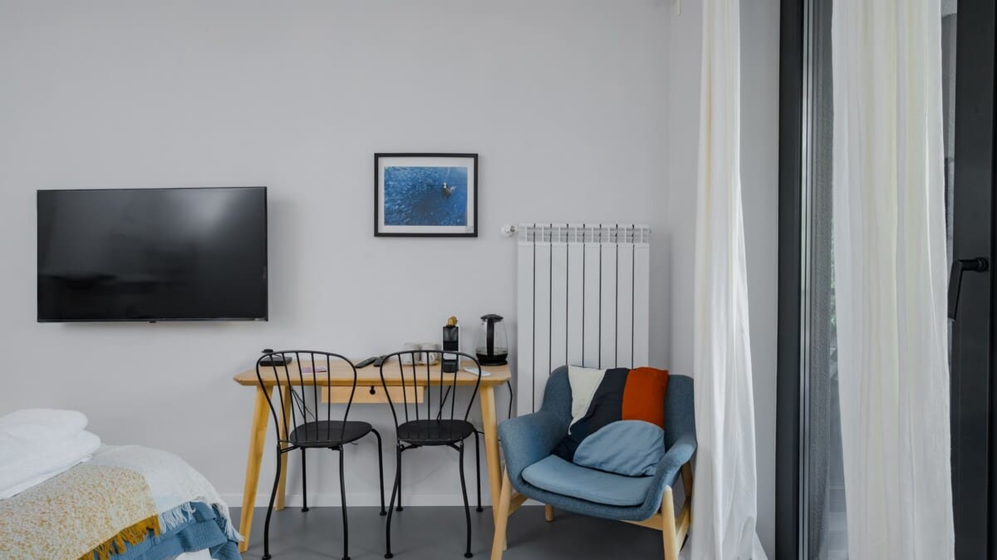 Scoutaround White Logo