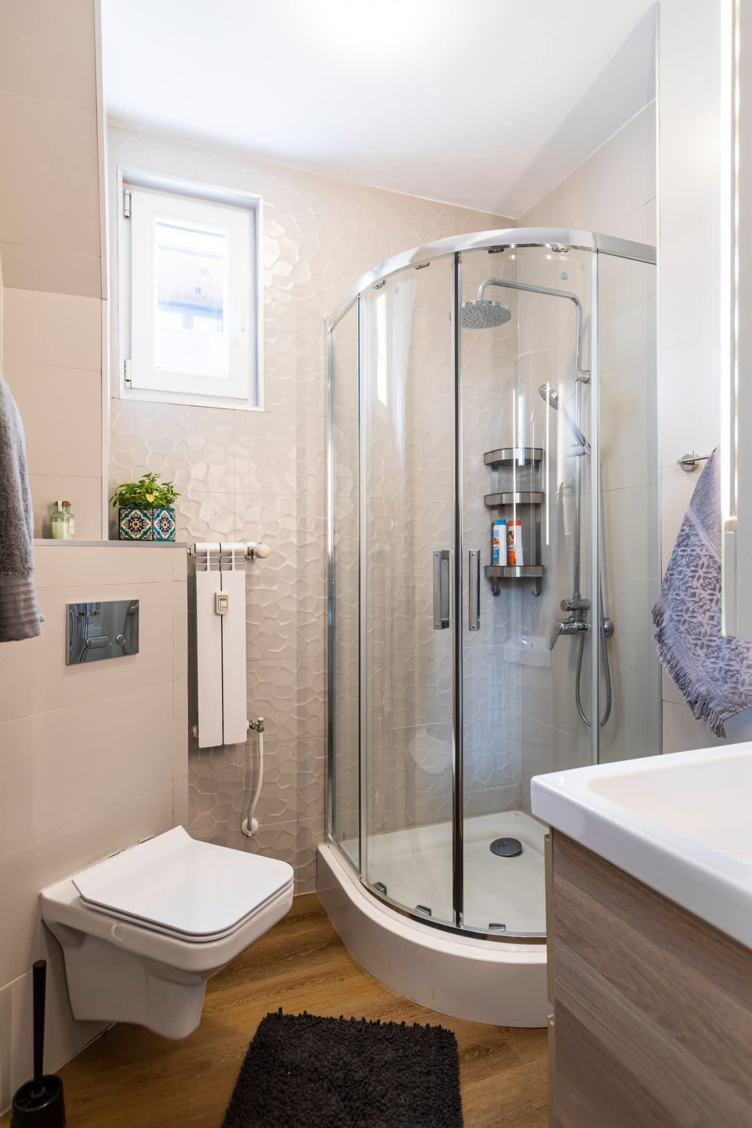 Scoutaround White Logo