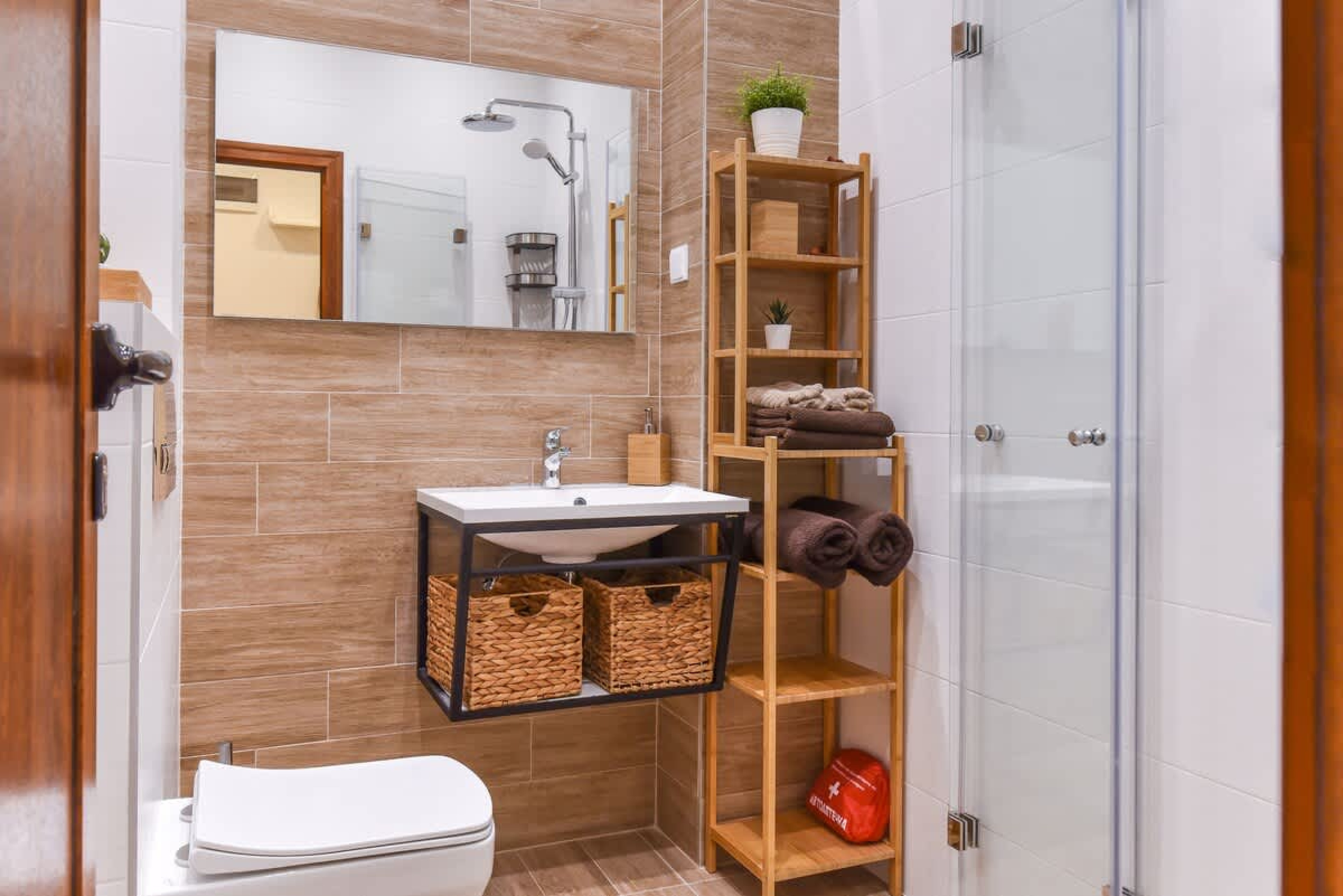 Scoutaround White Logo