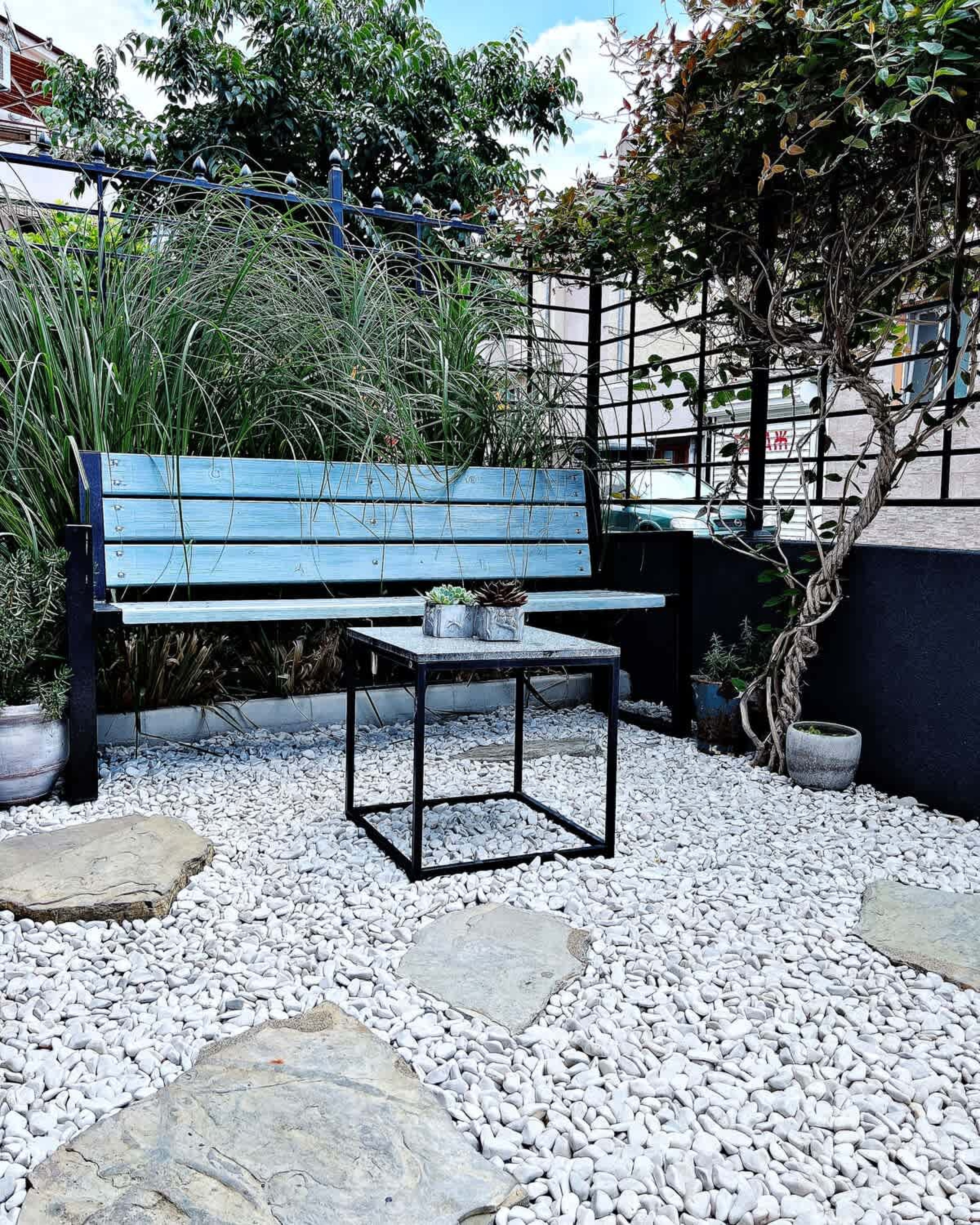 Scoutaround White Logo