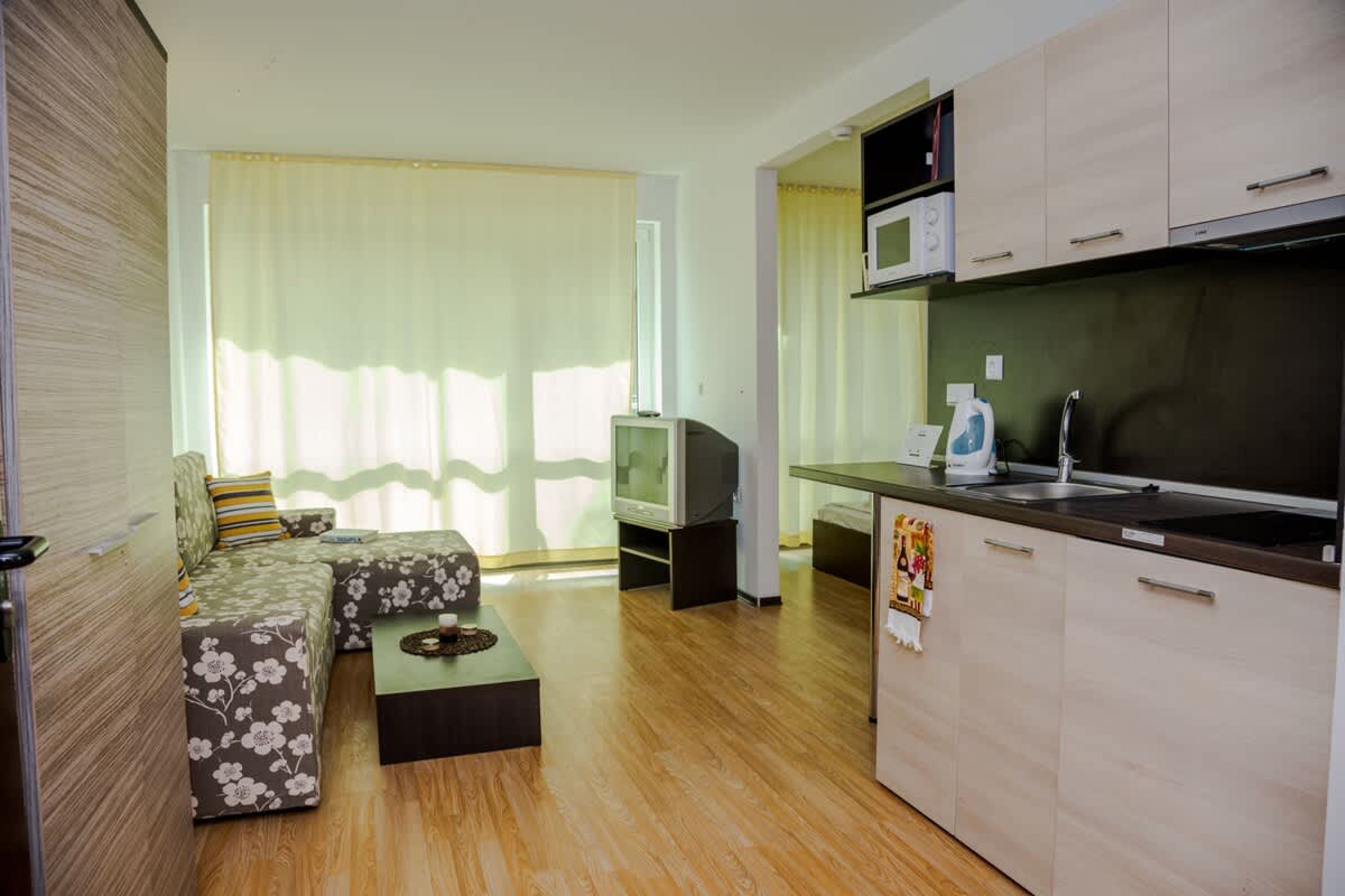 Clara Studio at an Irish run family hotel - Photo 16