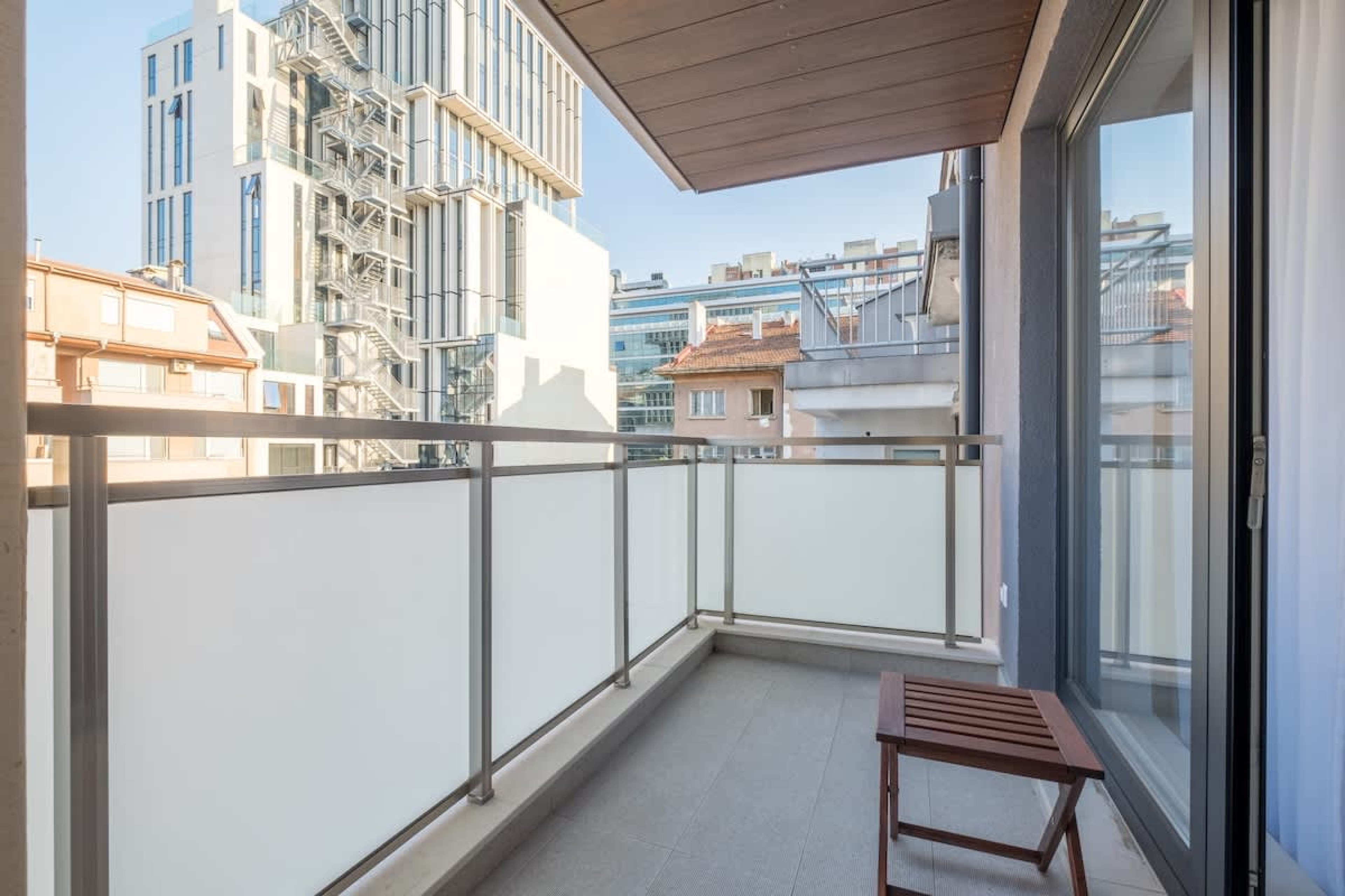 Scoutaround White Logo