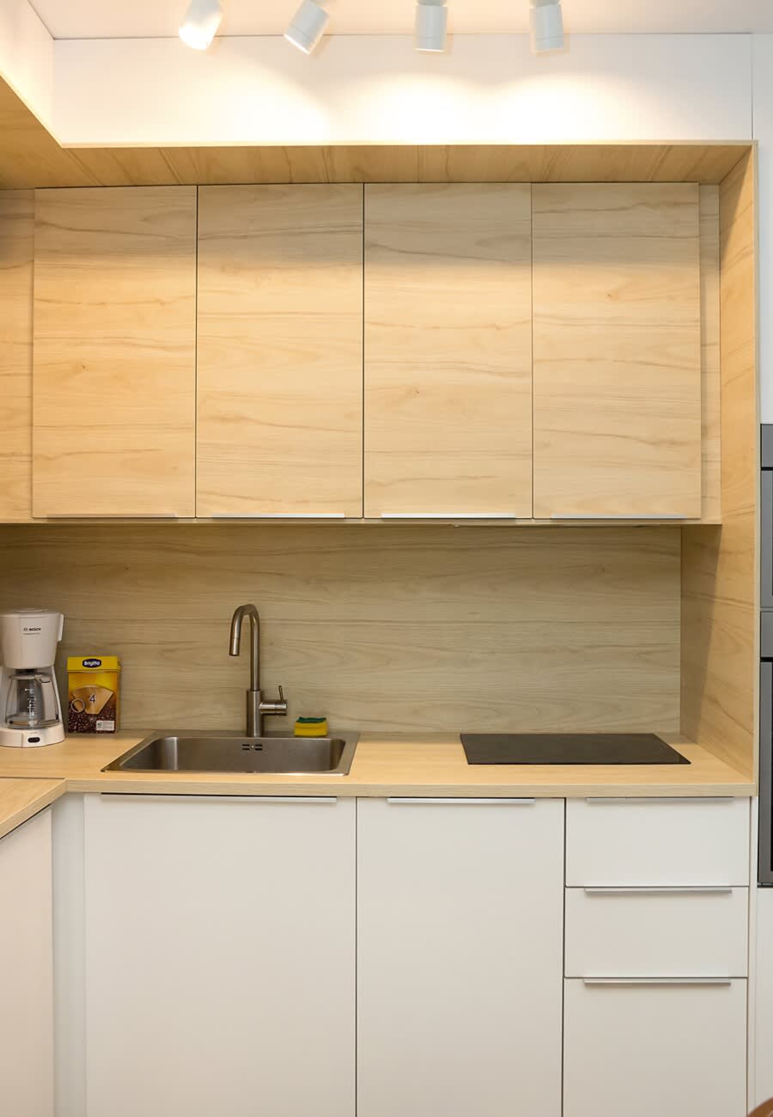 Scoutaround White Logo