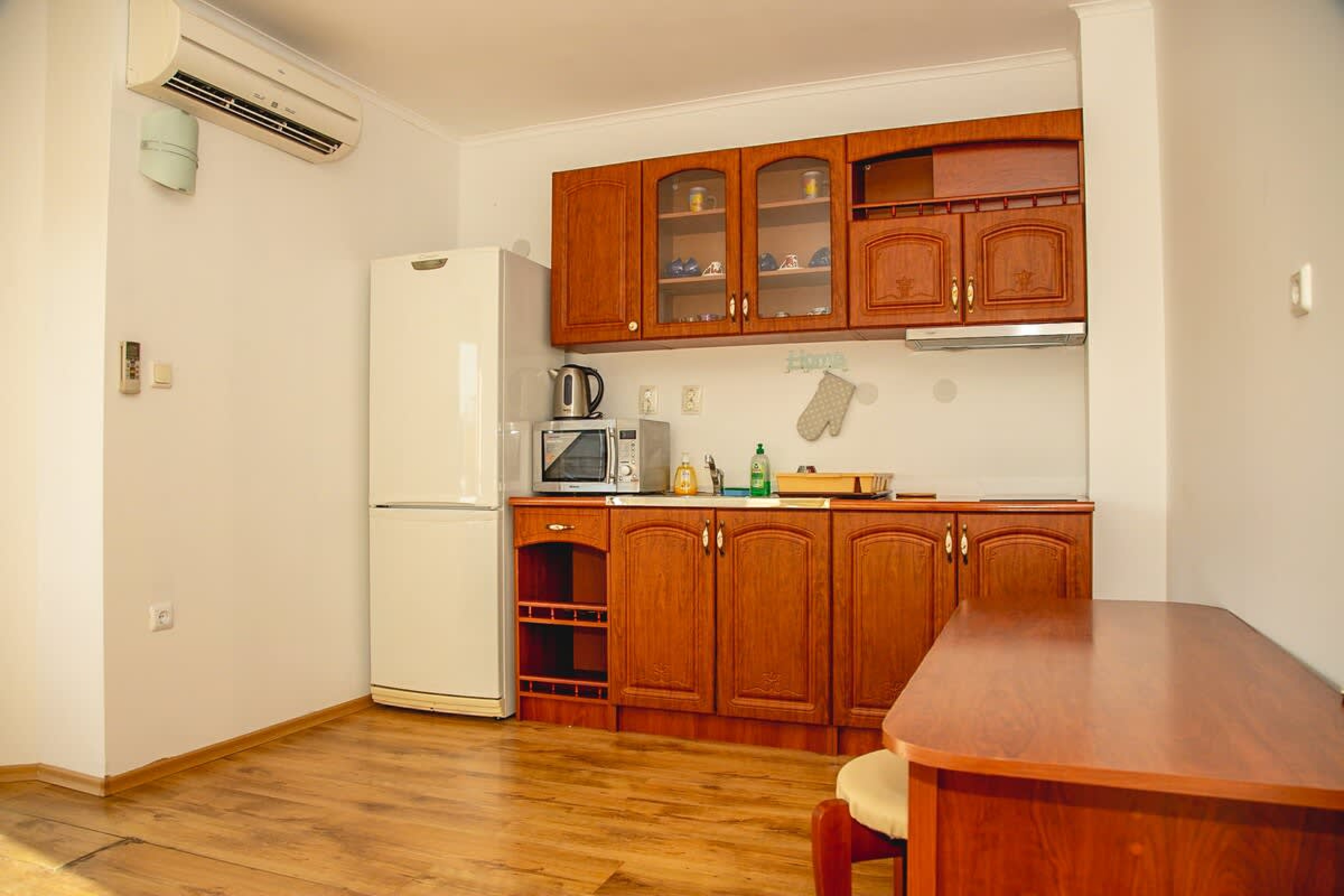 Scoutaround White Logo