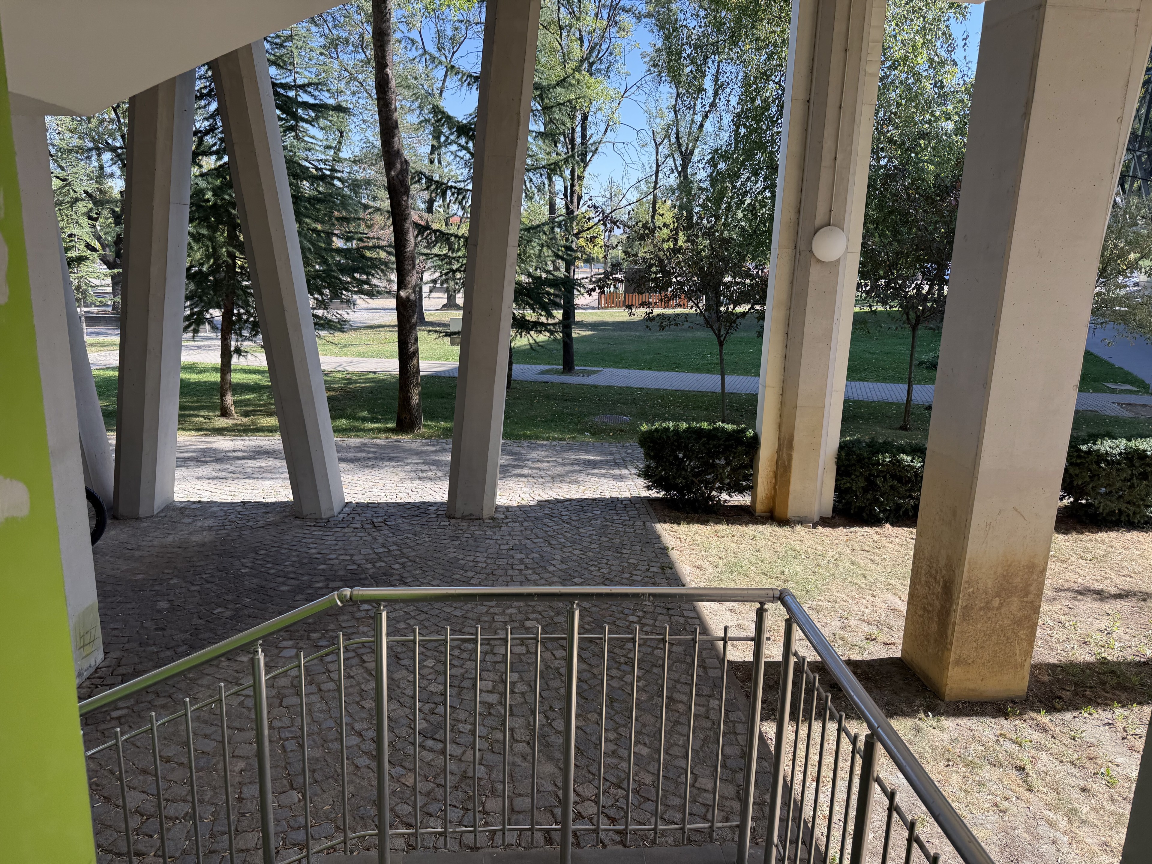 Scoutaround White Logo