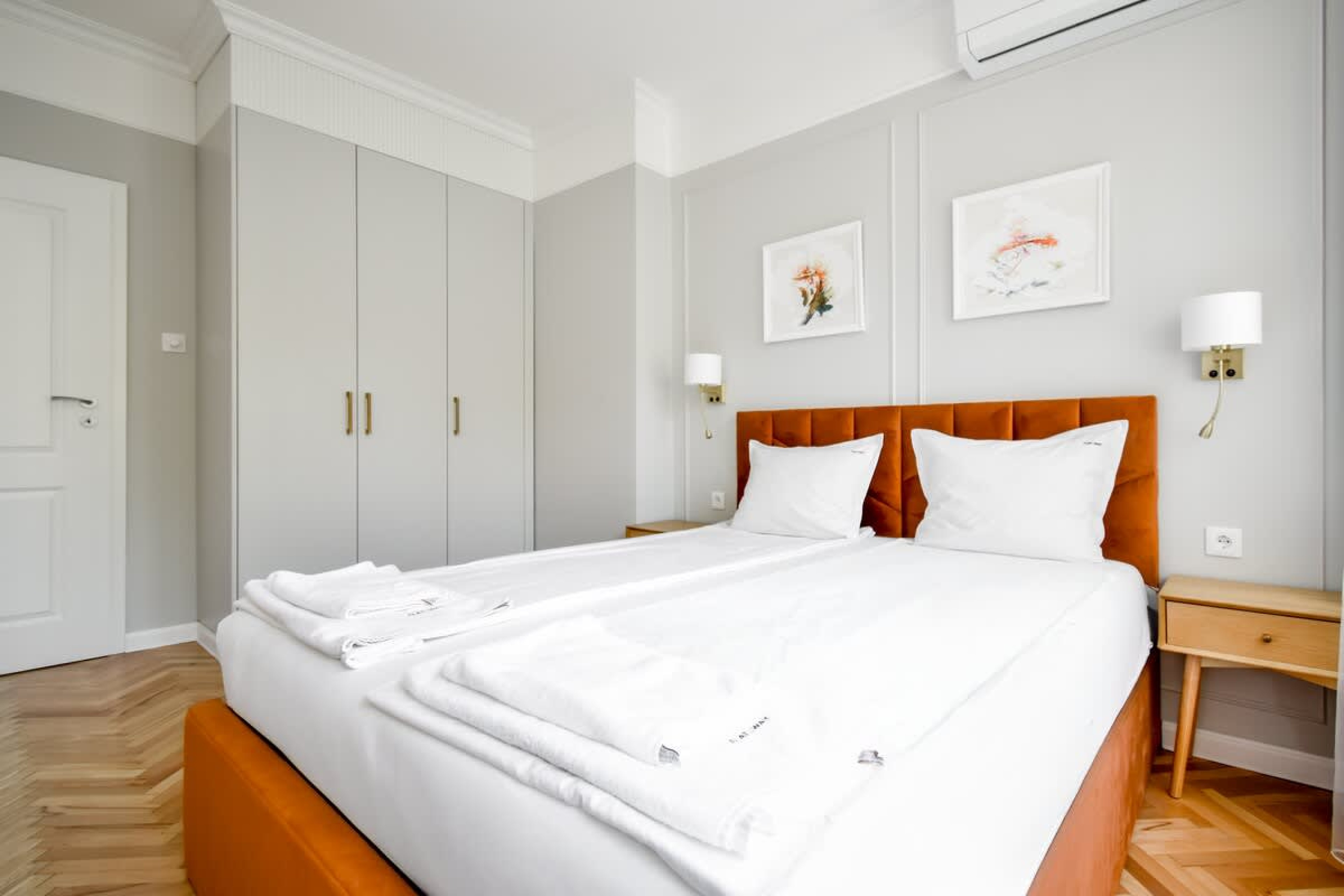 Stylish 2BD with Balcony &amp; Desk near Vitosha Blvd - Photo 14