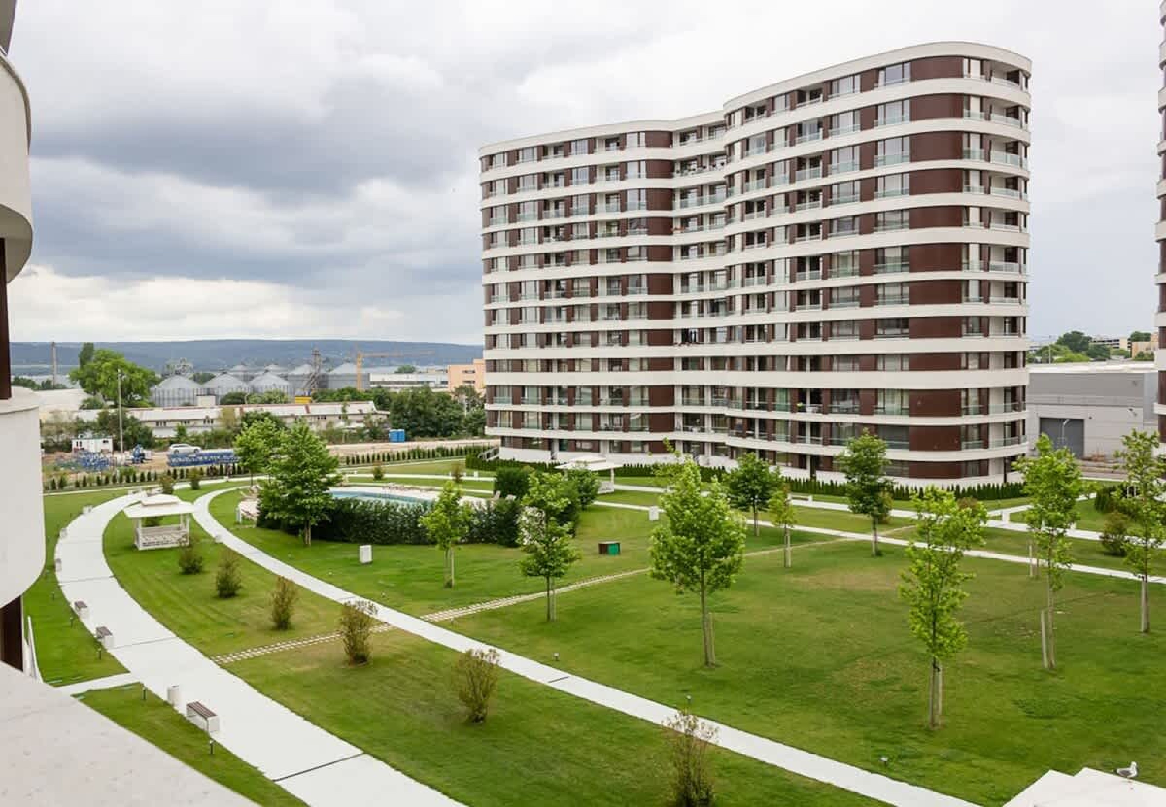 Scoutaround White Logo