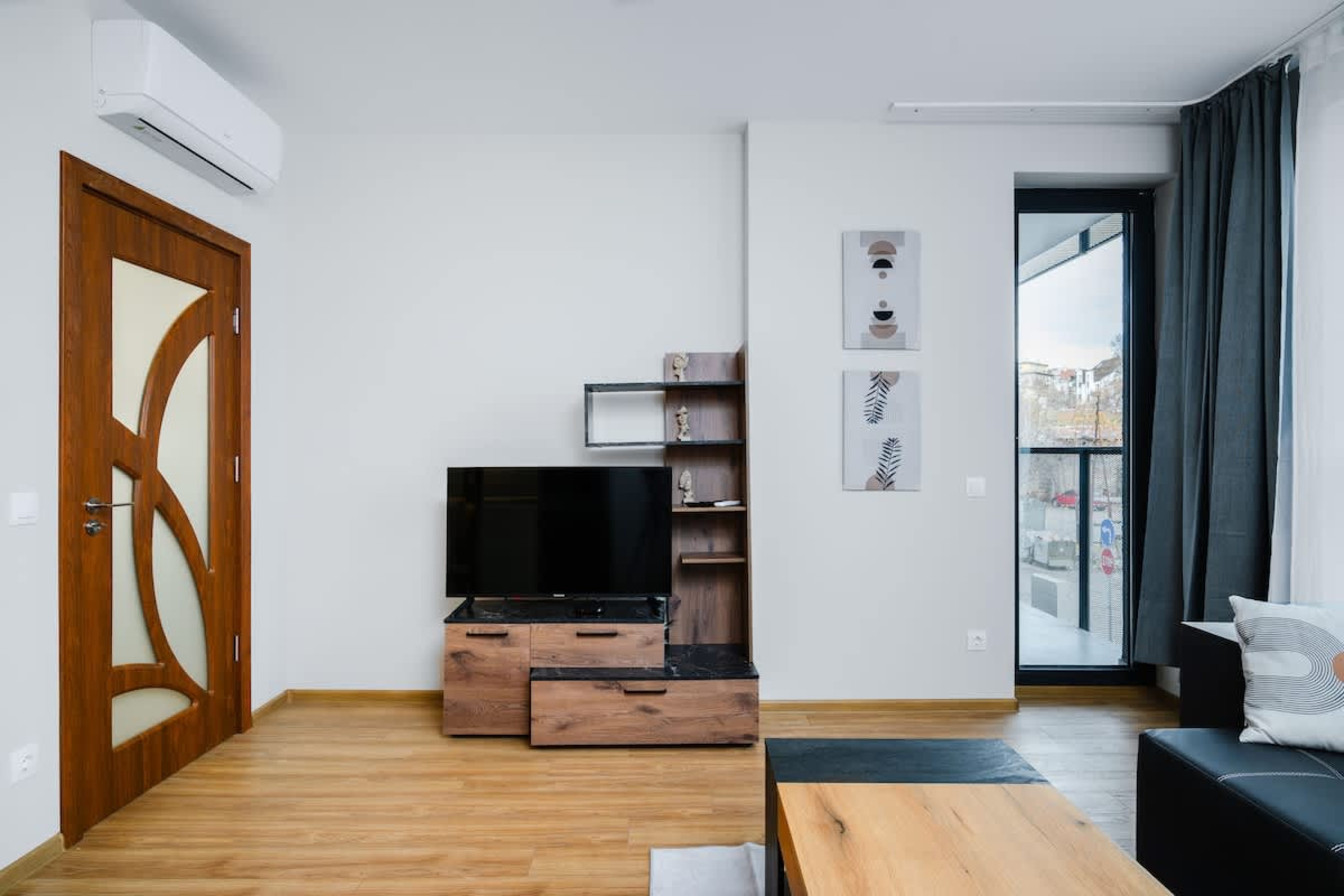 Scoutaround White Logo