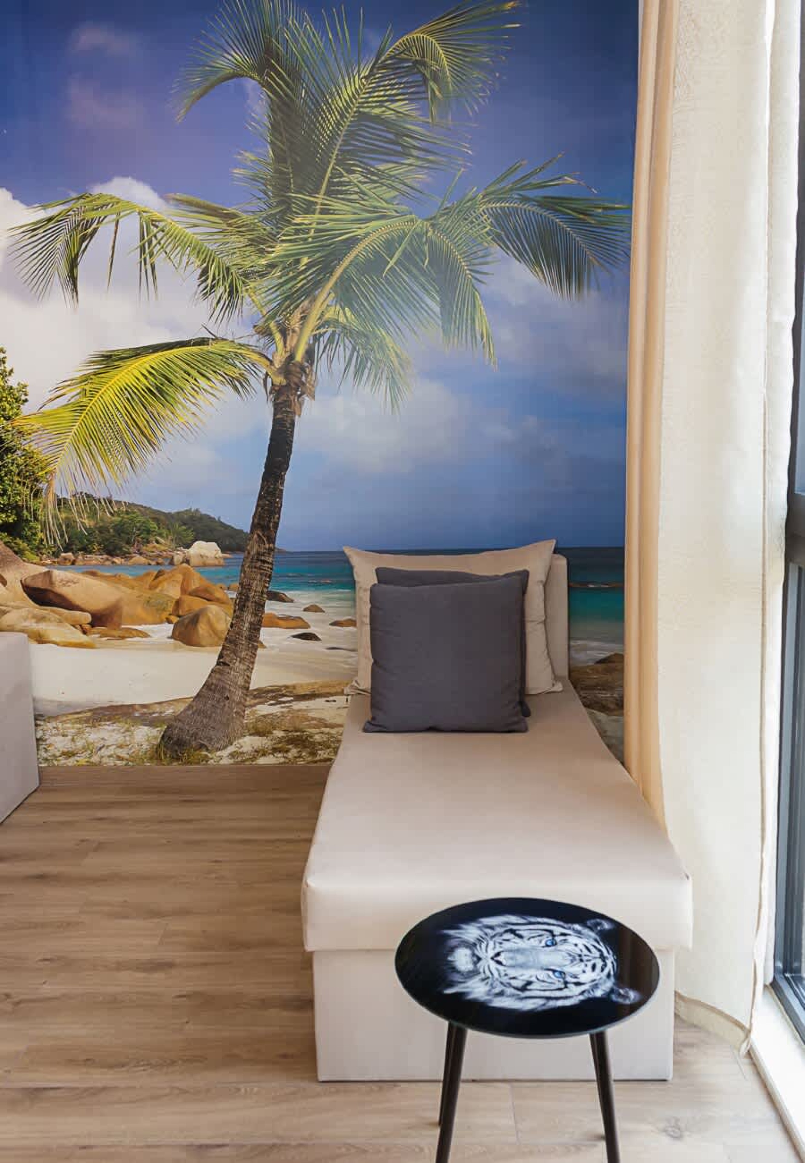 Scoutaround White Logo