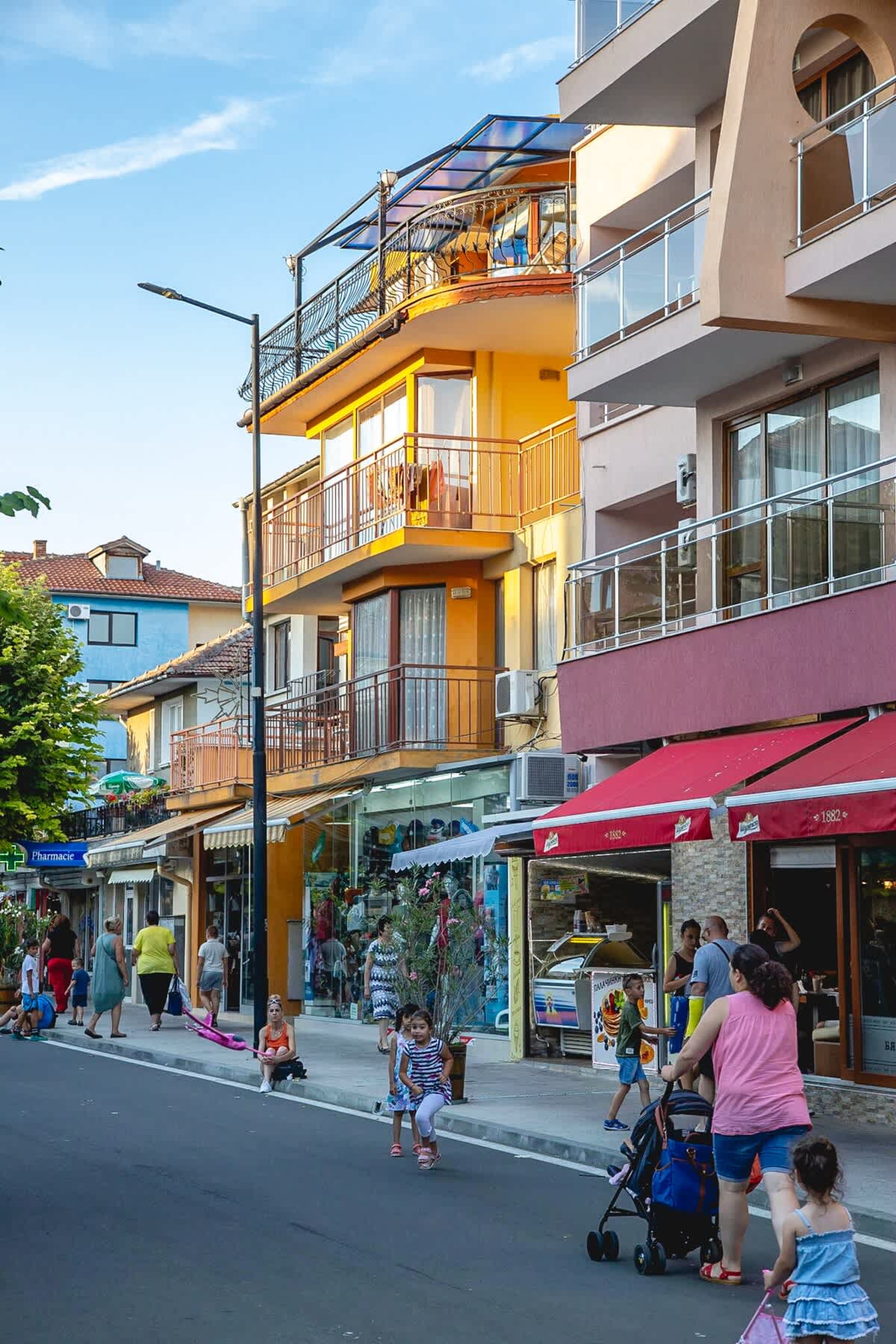 Scoutaround White Logo