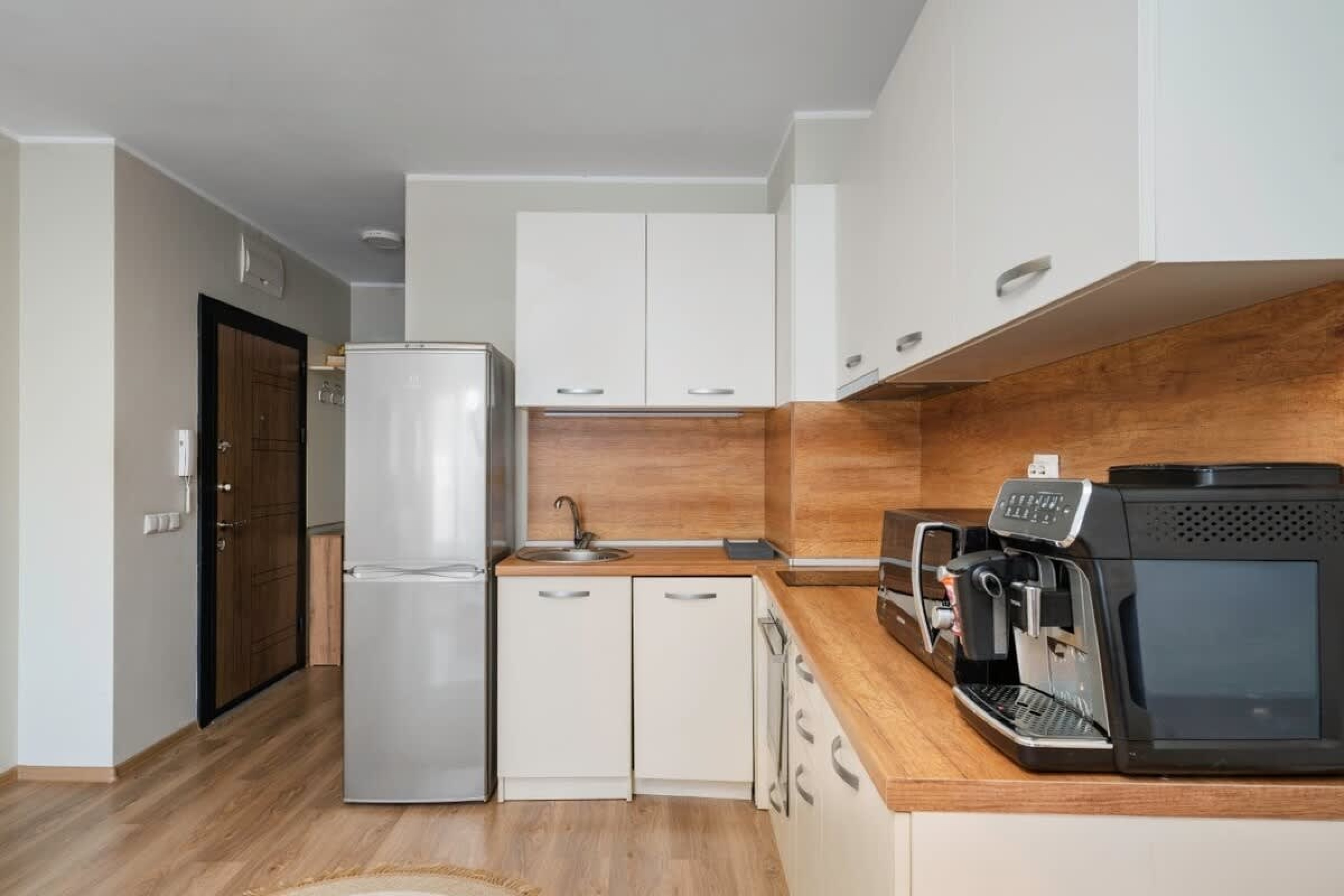 Scoutaround White Logo