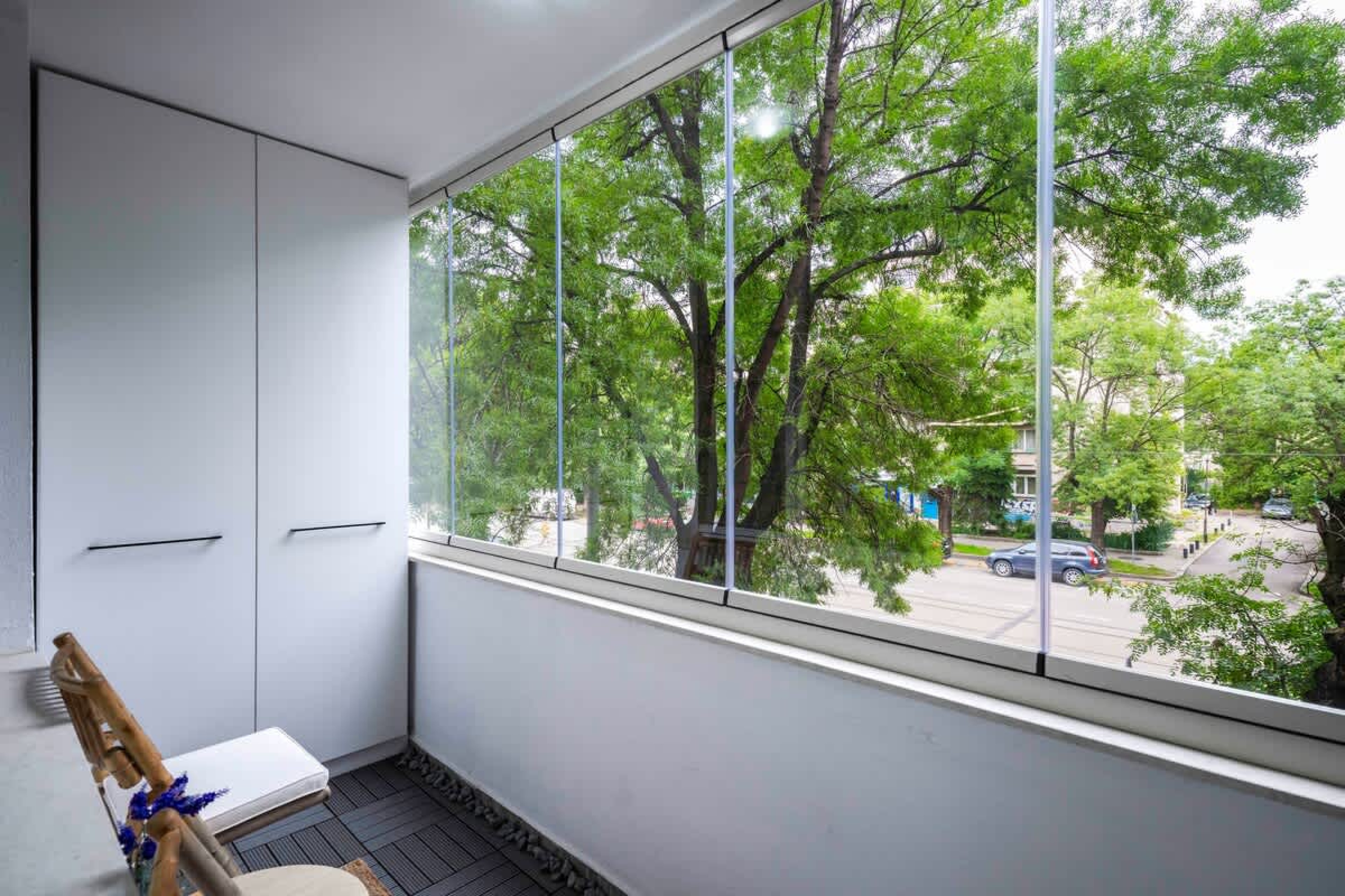 Silver Gem  1BD with desk and balcony - Photo 16