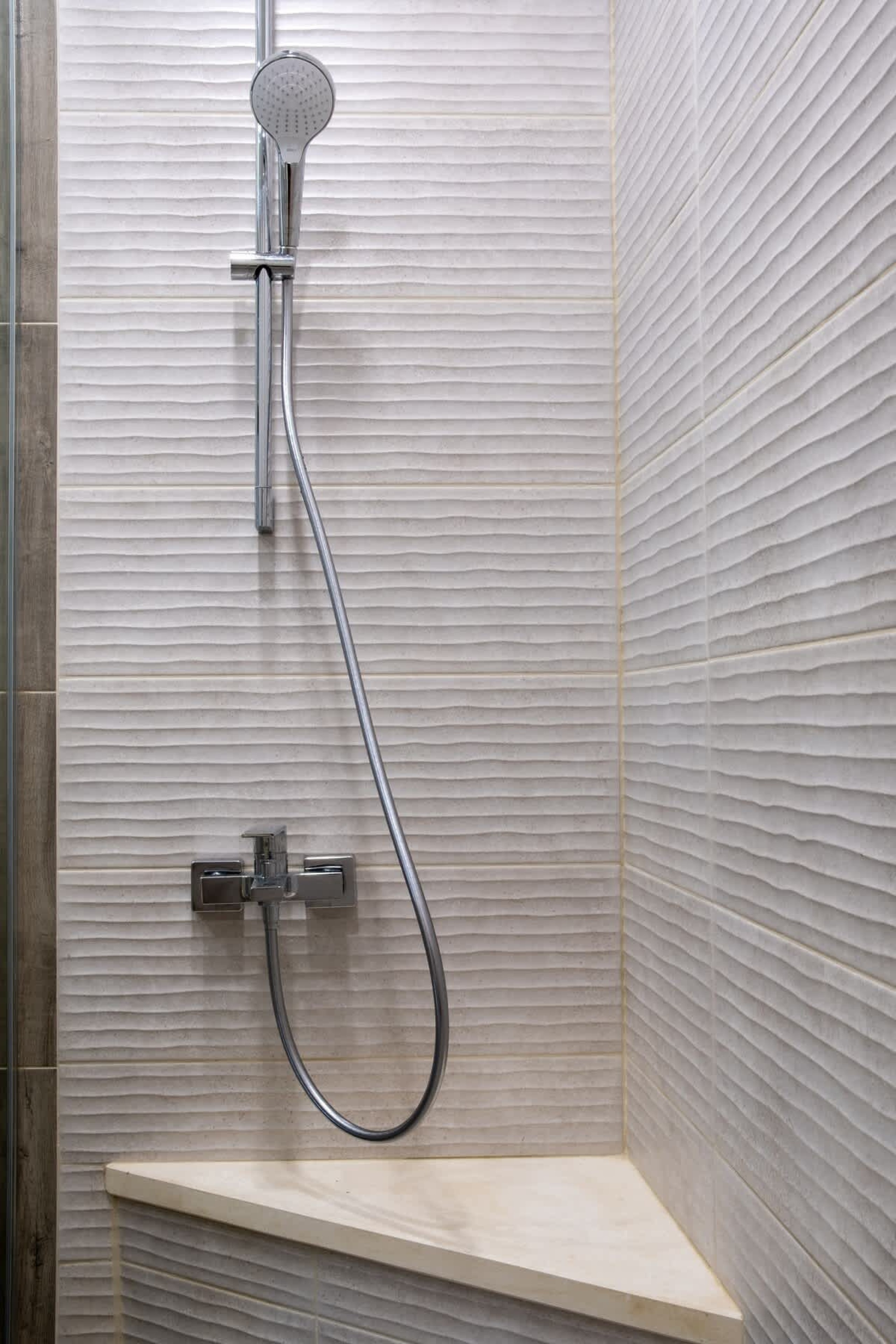 Scoutaround White Logo