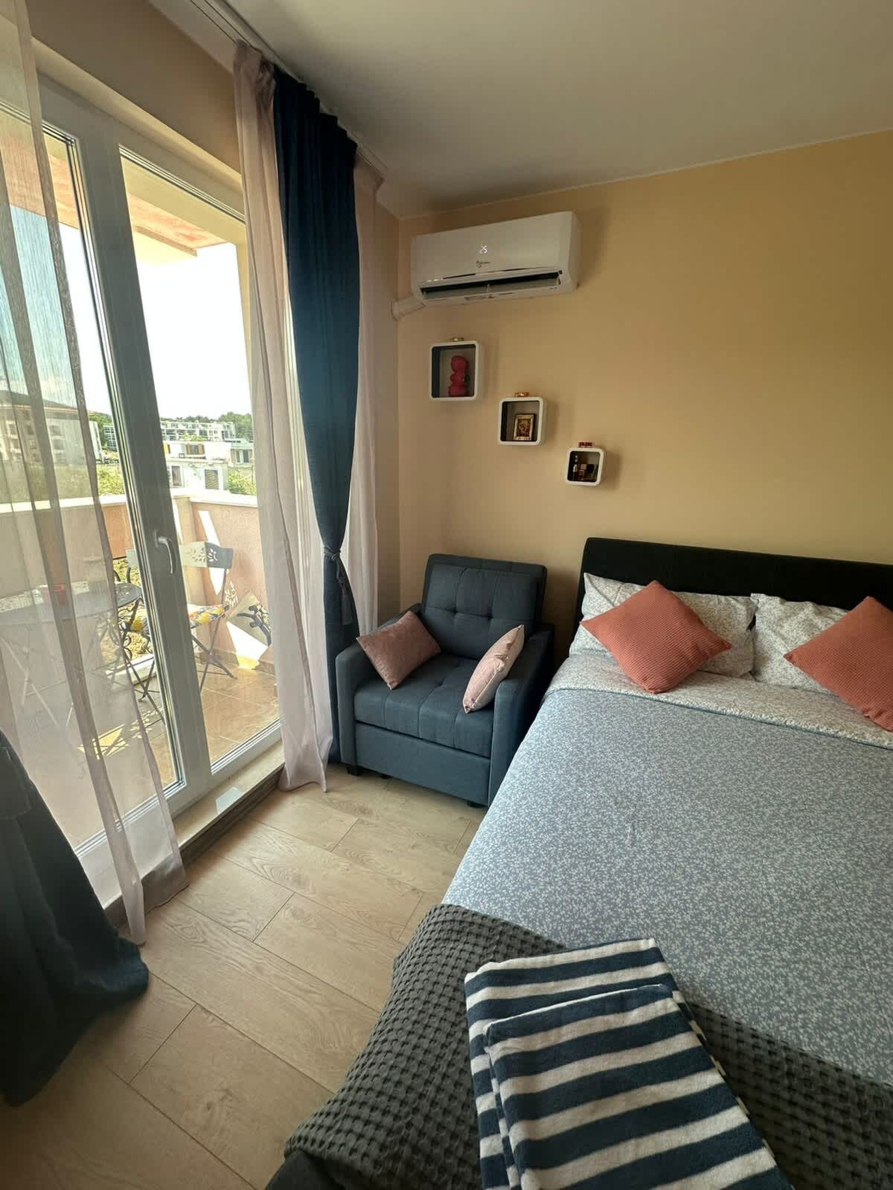 Scoutaround White Logo