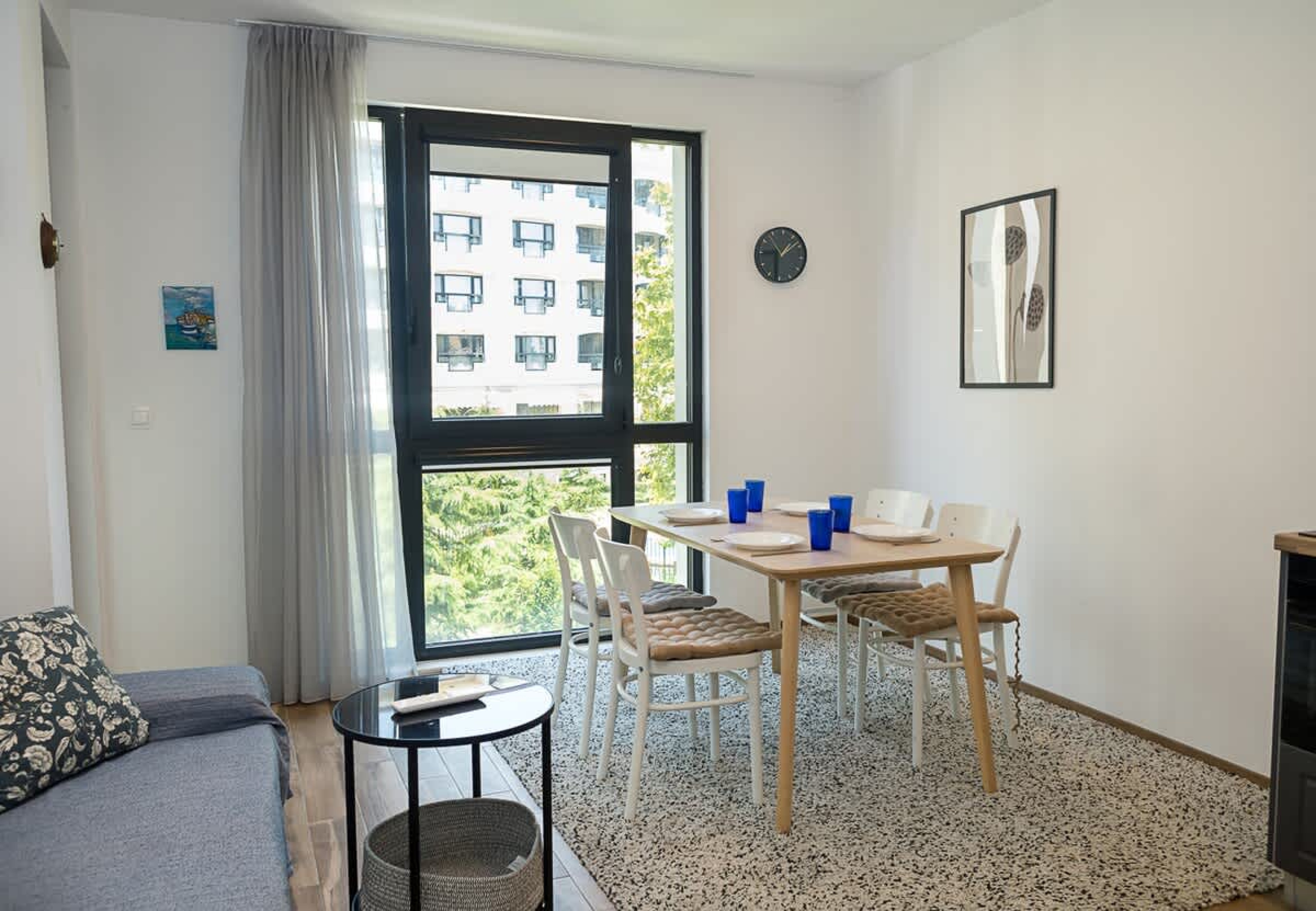 Modern 2-Bedroom Flat with Balcony in Azur Premium - Cover Photo