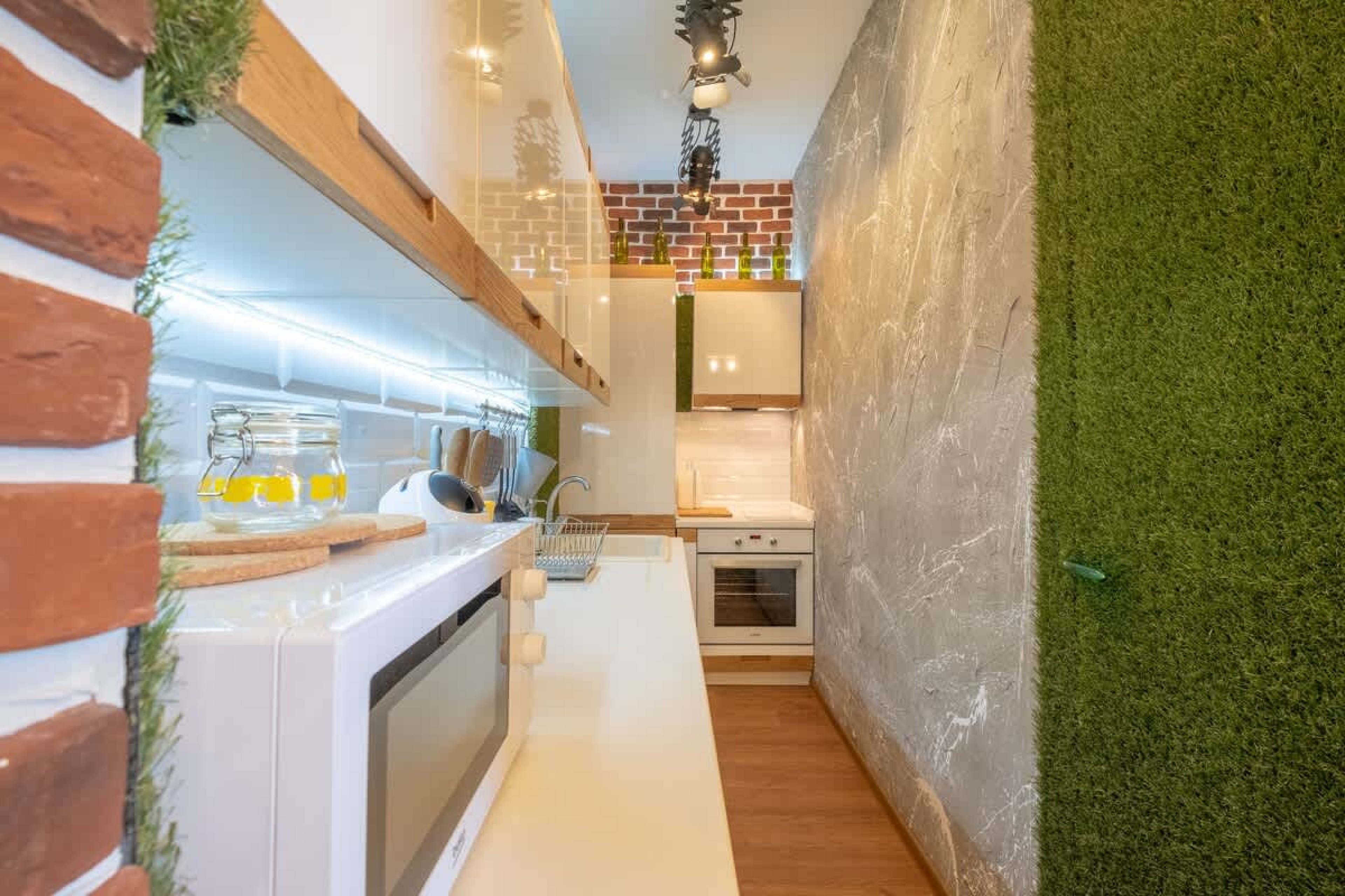 Scoutaround White Logo