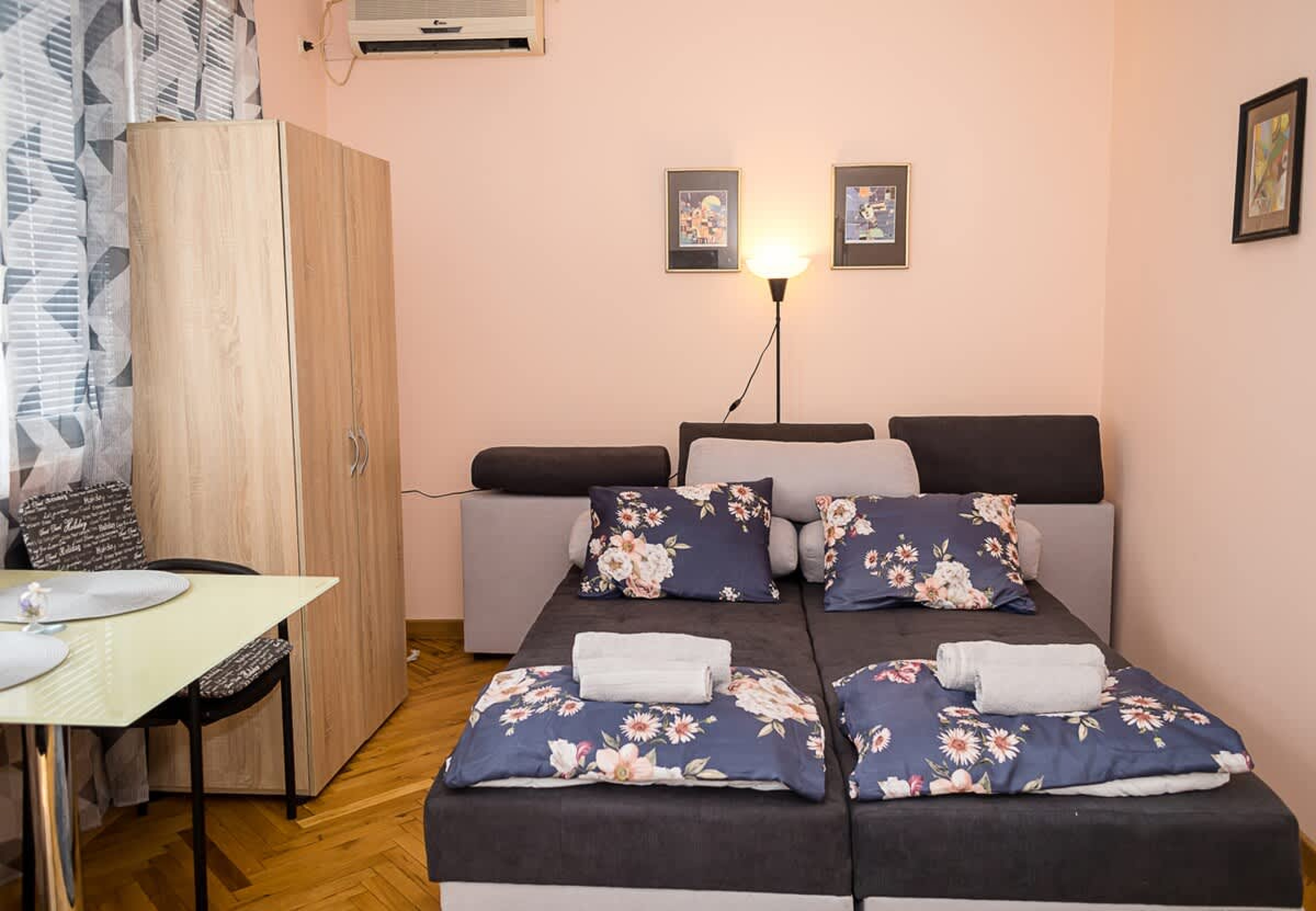 Scoutaround White Logo